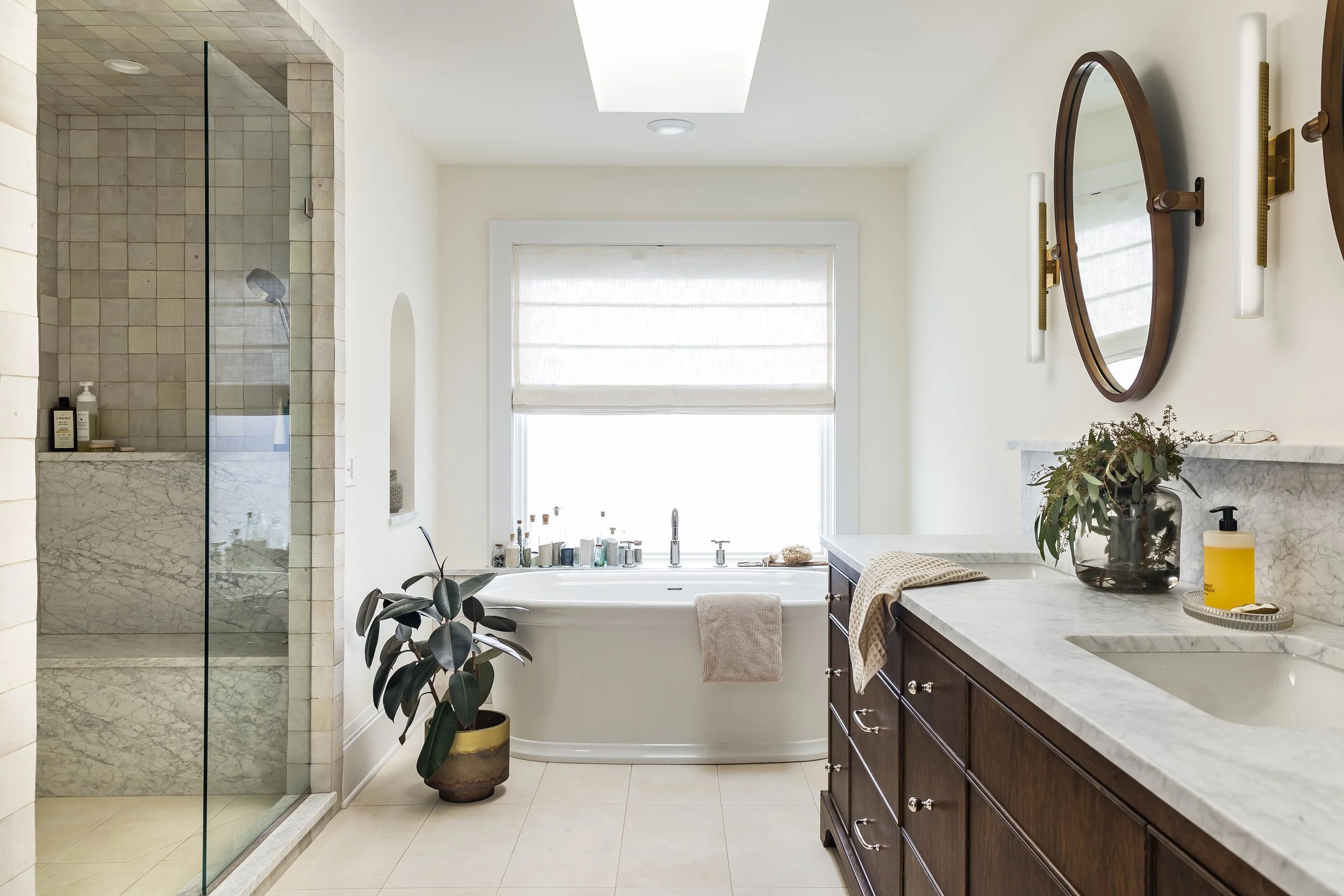 bathroom Primary horz (1).jpg