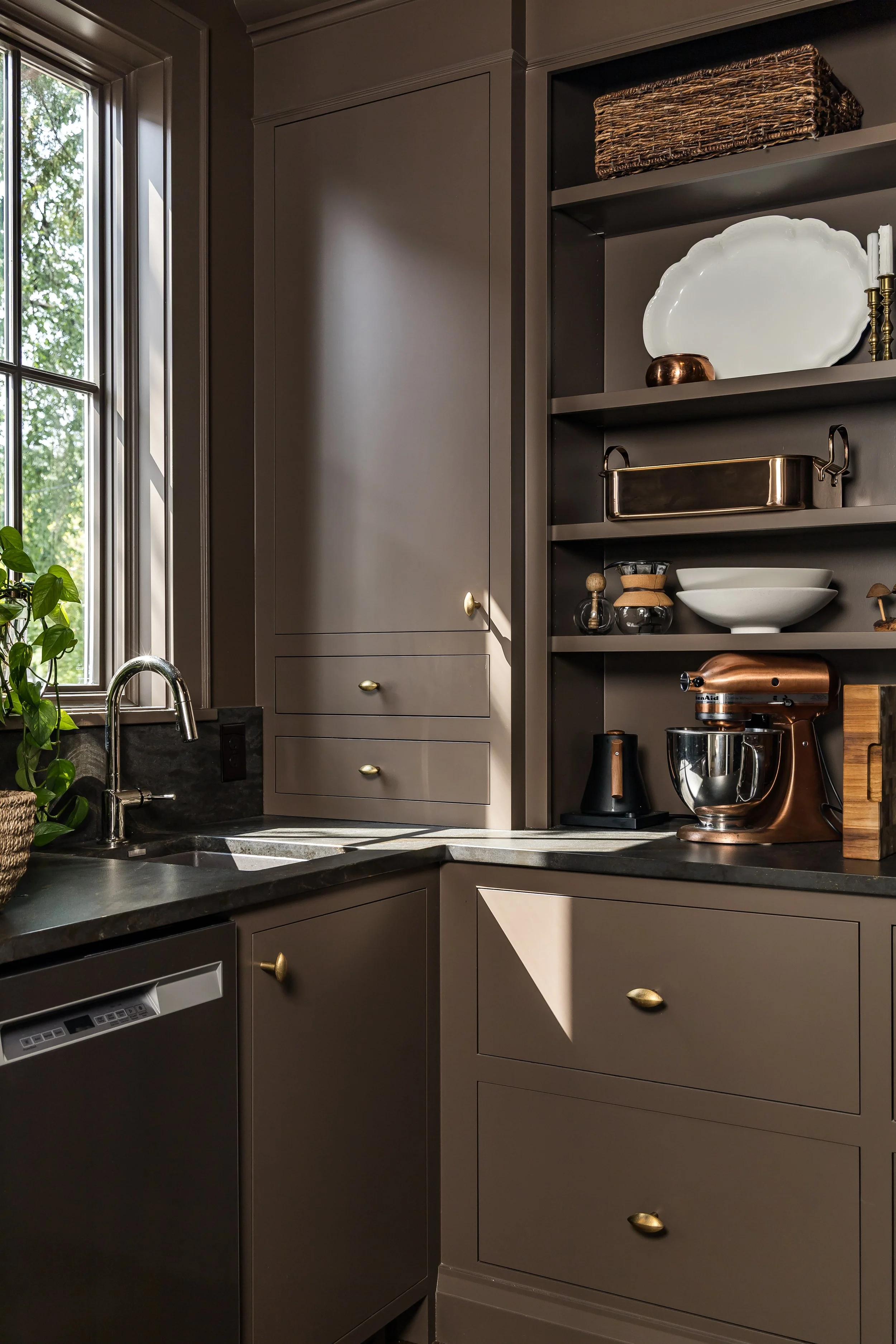 Pantry (1).jpg