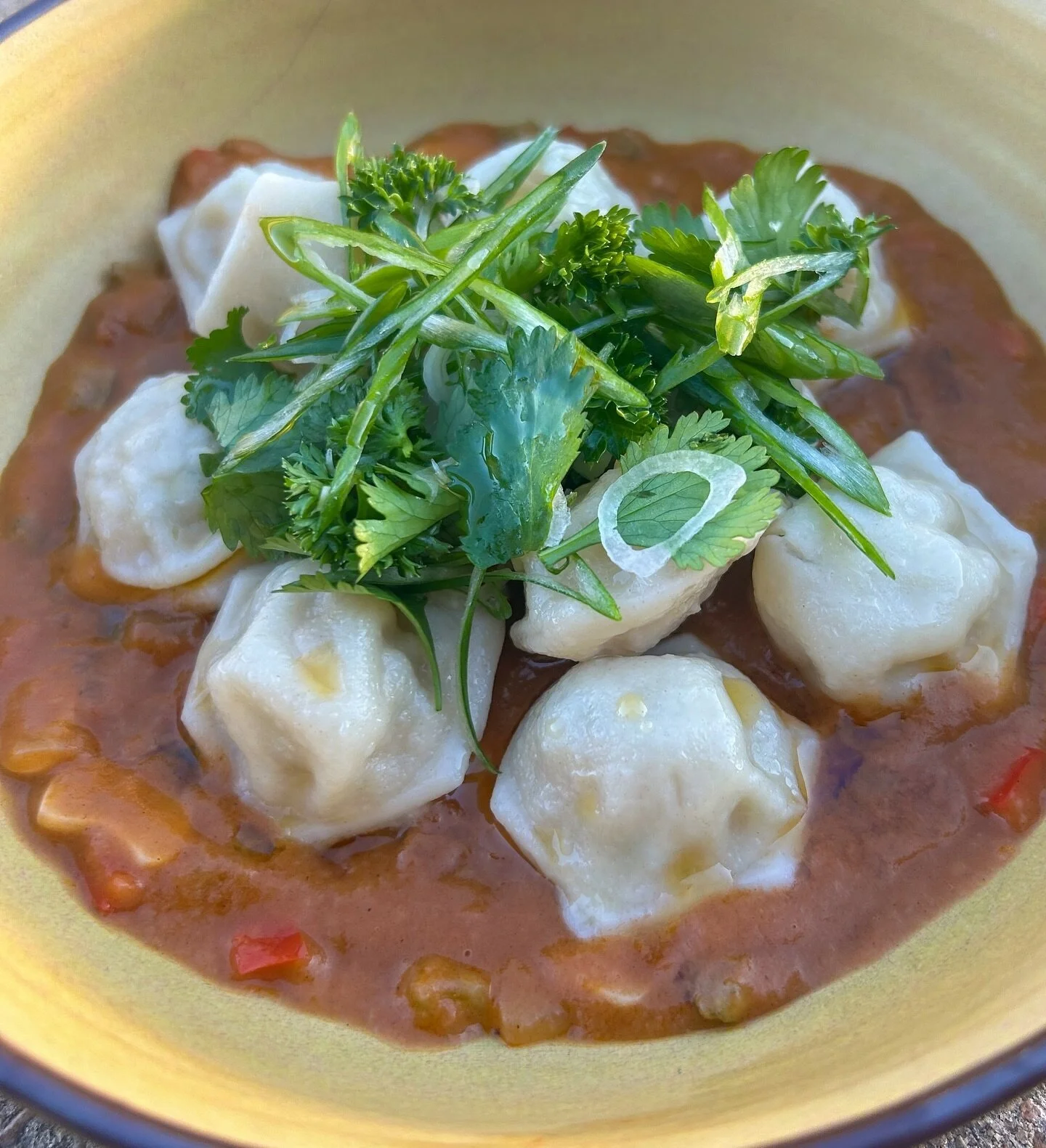 shrimp pelmeni &eacute;touff&eacute;e 🦐🎆🕺 
this Tuesday at @jasperbarrva