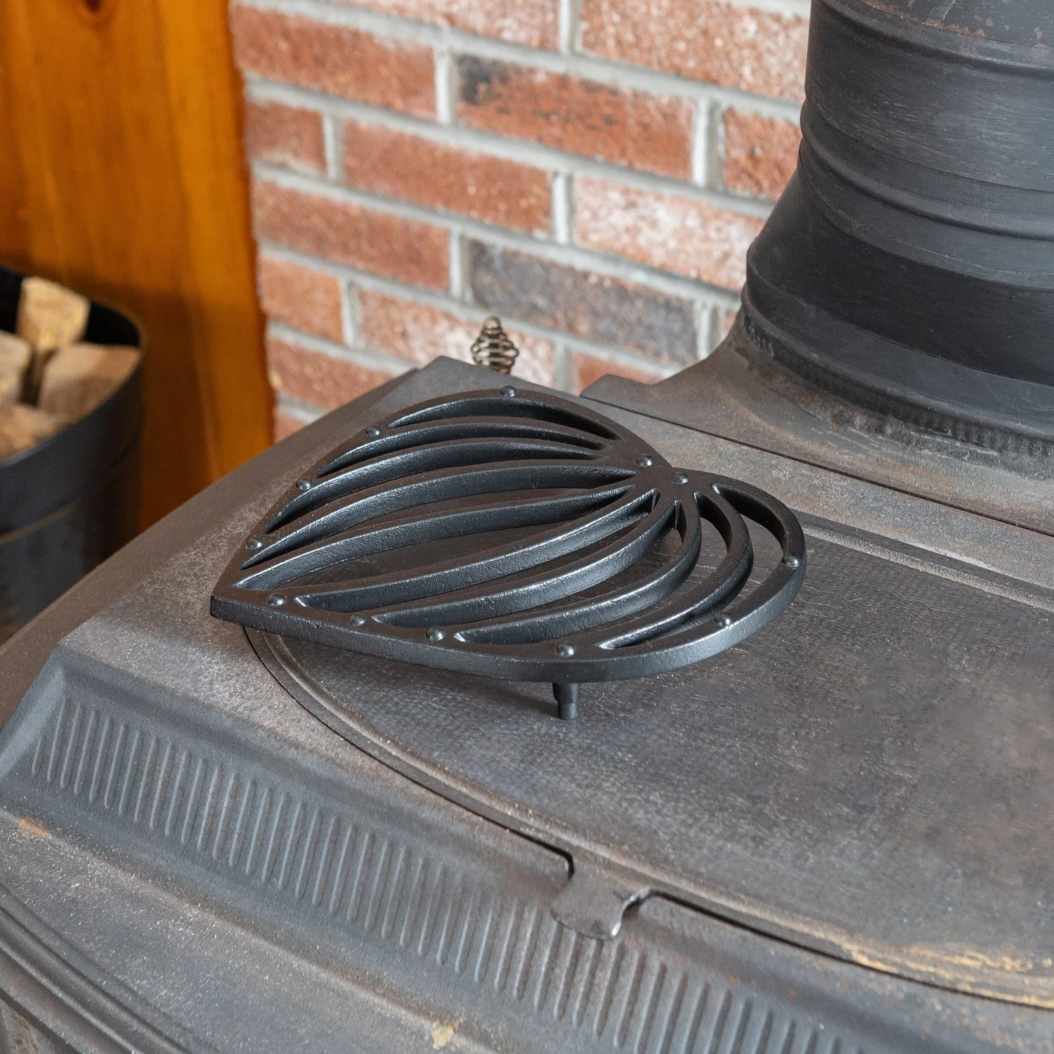 Cast Iron, Graphite Powder coated Leaf designed trivet for stoves or plants