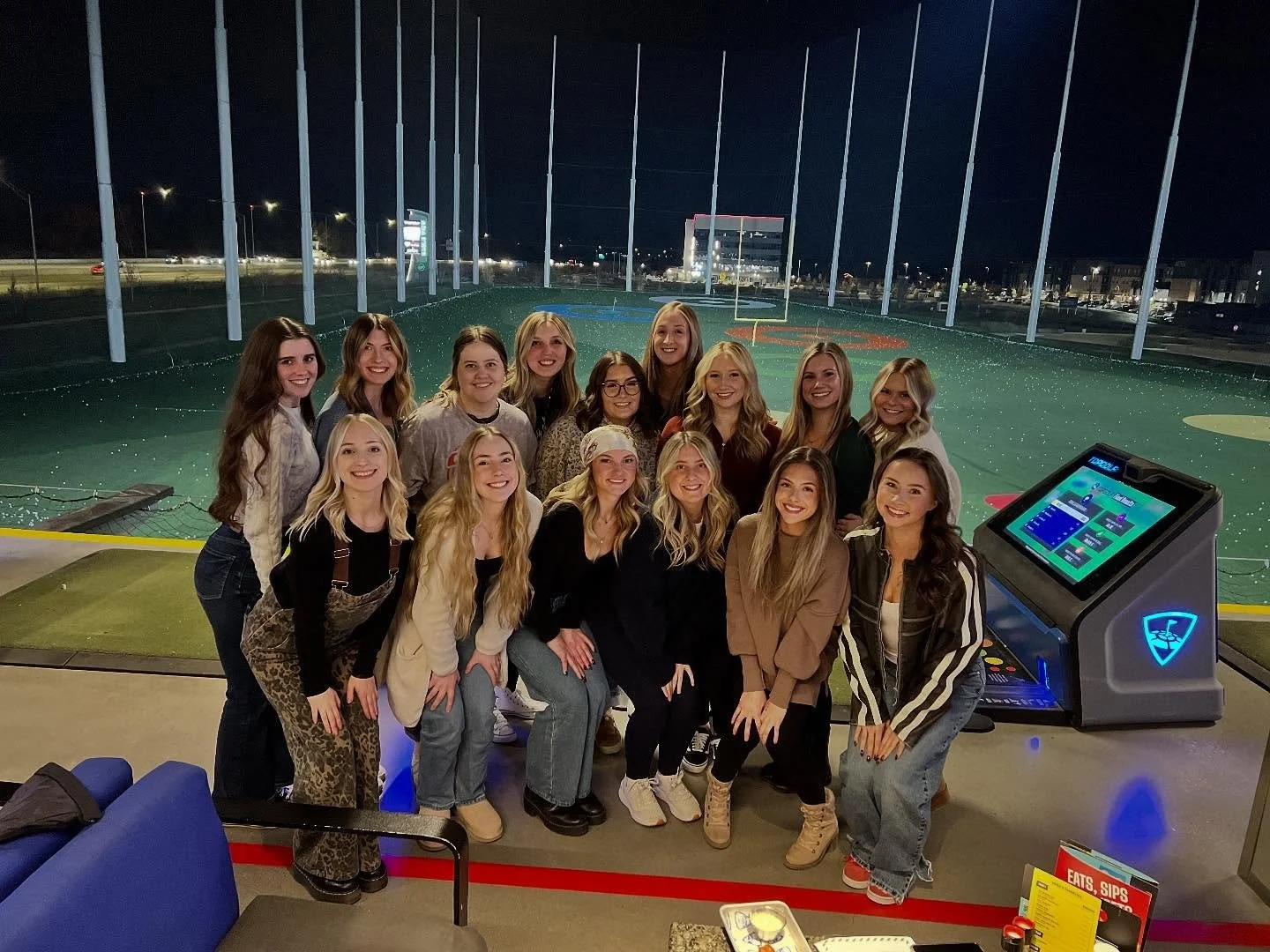 ✨ TEAM BONDING ✨

BRe Babes take on Top Gold. 🙌🏻