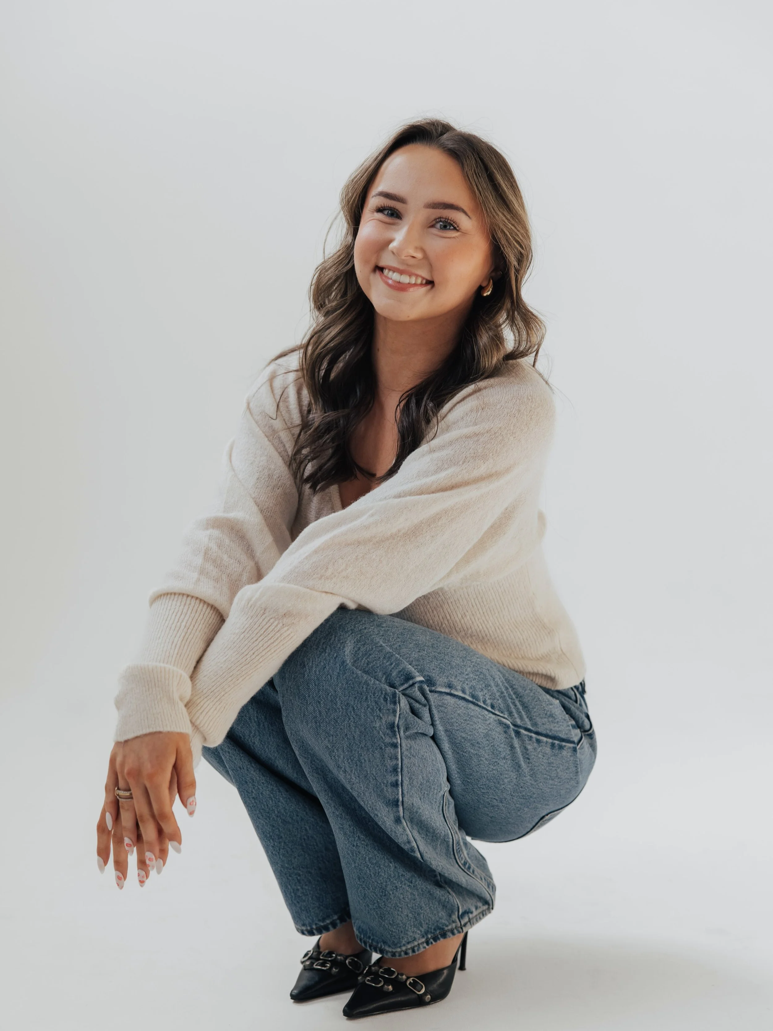 Stylist Spotlight 🫶🏻

Hanna has been doing hair for a year and half! Her favorite part is the connections that she builds with her clients, and seeing their reaction to their brand new hair! 

When she&rsquo;s not at work, you can find her watching