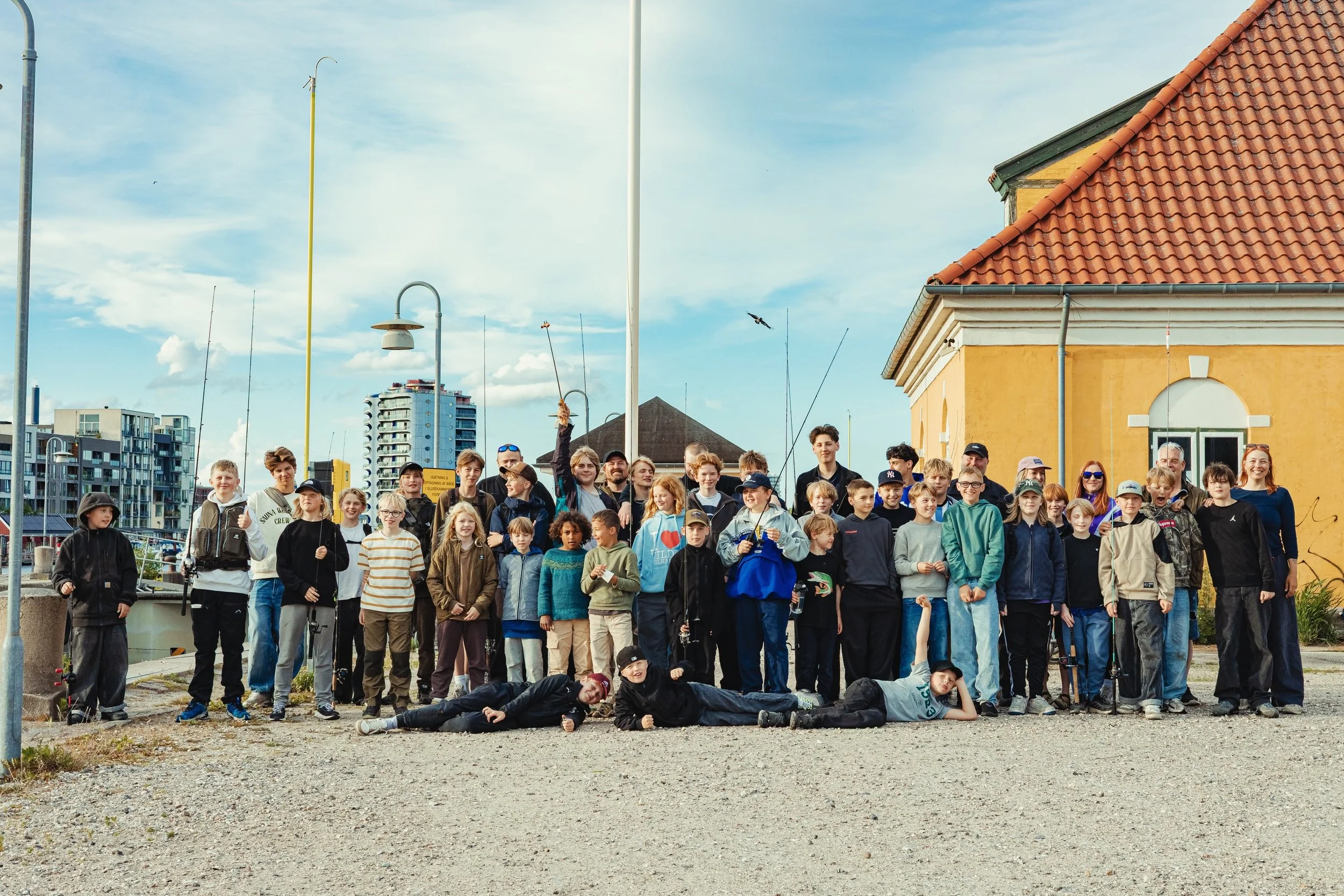 U18 familien ❤️

I g&aring;r havde vi sommerafslutning med Junior og UNG. Vi fylder godt n&aring;r 40+ unge lystfiskere er p&aring; tur i Slusen 🔥

Der blev fisket, grillet og hygget!

K&aelig;mpe tak for en fantastisk for&aring;rss&aelig;son. Nu ho