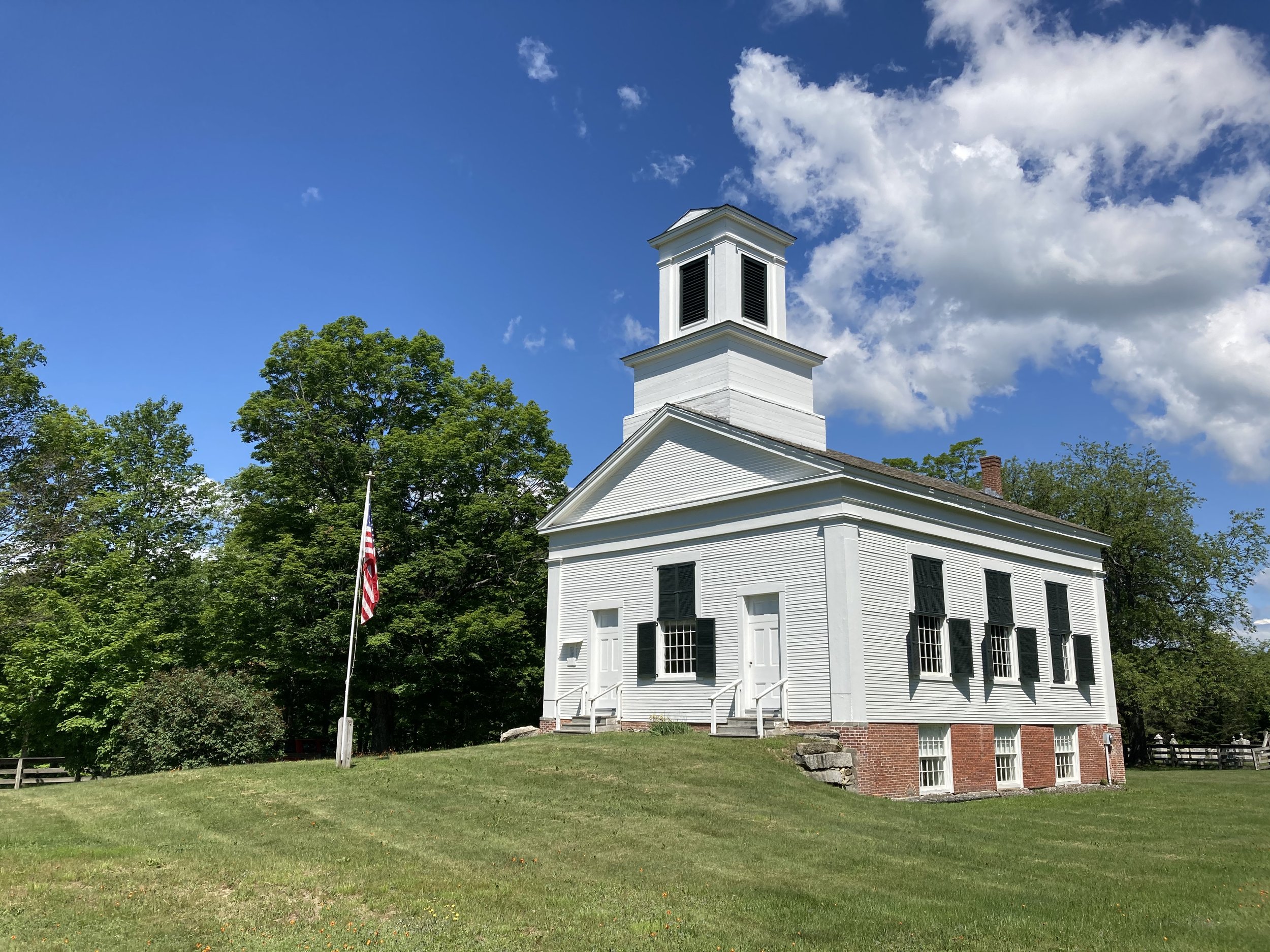 Braintree Hill Meetinghouse facing northwest