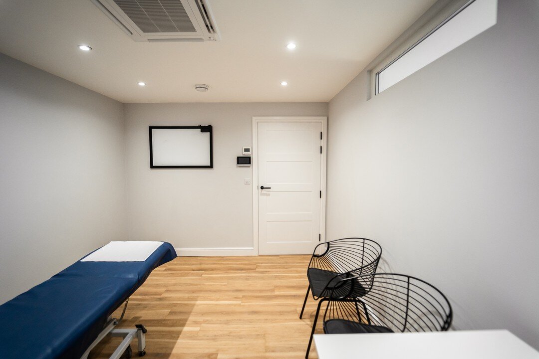 Here at Hollybush Clinic we strive not only to treat the symptoms but also determine the root cause of your condition and explain to you in simple terms what causes your pain and what you can do to actively help in your recovery.

Book in now for an 