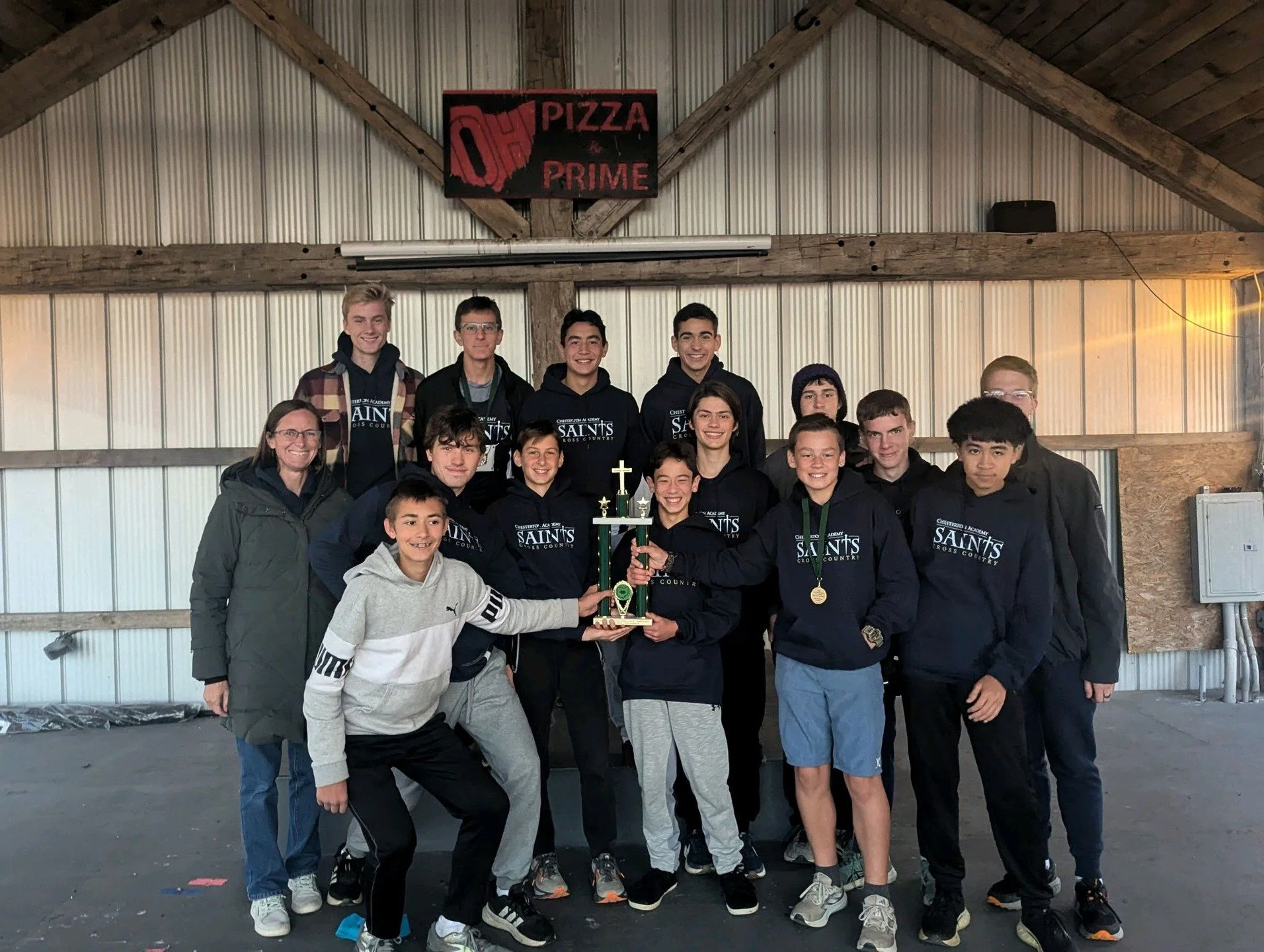 The CASJ boys cross country team placed second at the Ohio Christian State Championship meet on Friday! Our top finishers led a strong team effort, and many of our runners achieved personal bests. We are so proud of their hard work and dedication&mda