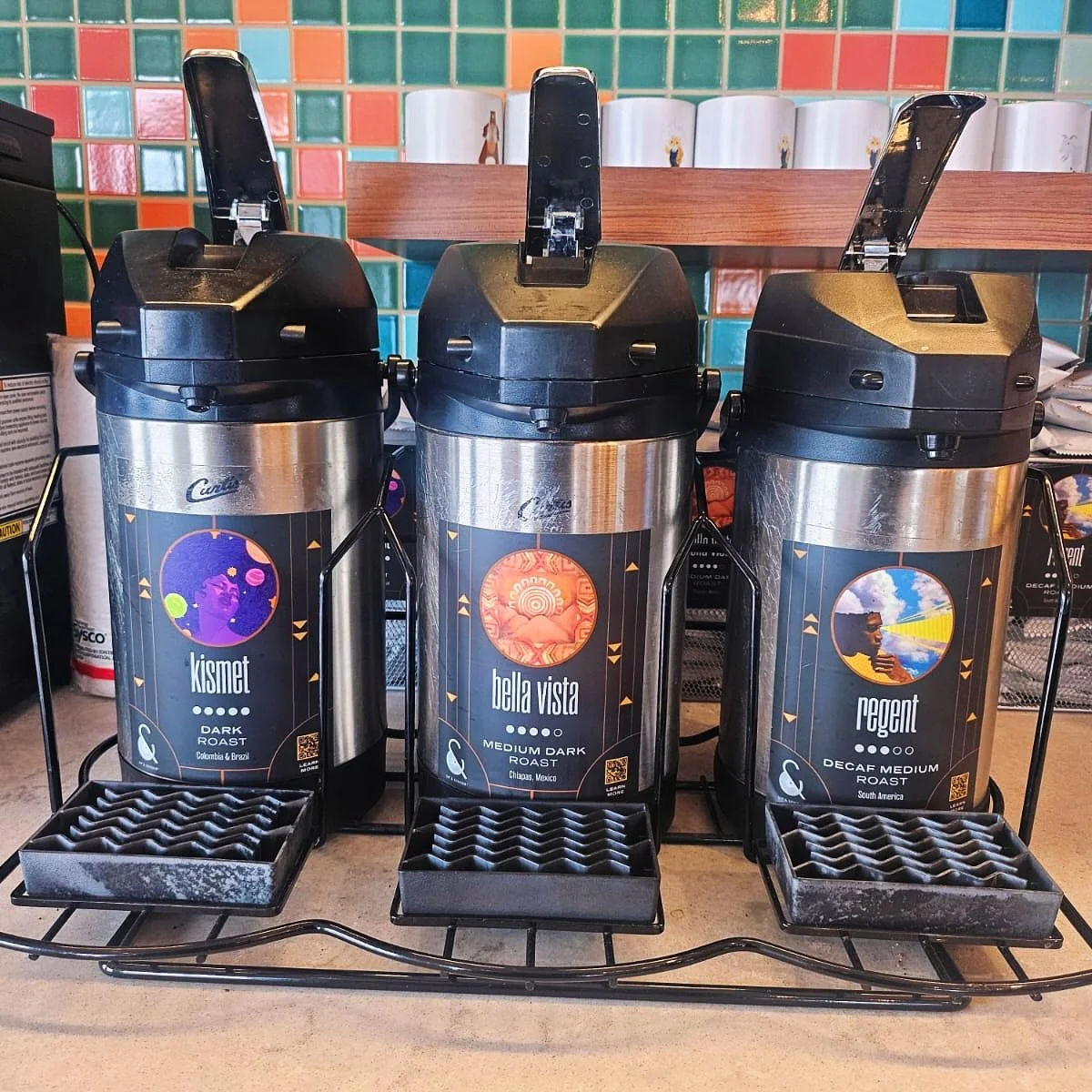 Did you know? 👀 We don&rsquo;t just serve delicious coffee&mdash;we manufacture it: wholesale, private label, and more! From coffee for your office, to beans for your restaurant, to your own custom-branded bags&mdash;we do it all. ☕

👉🏾 Tap the LI