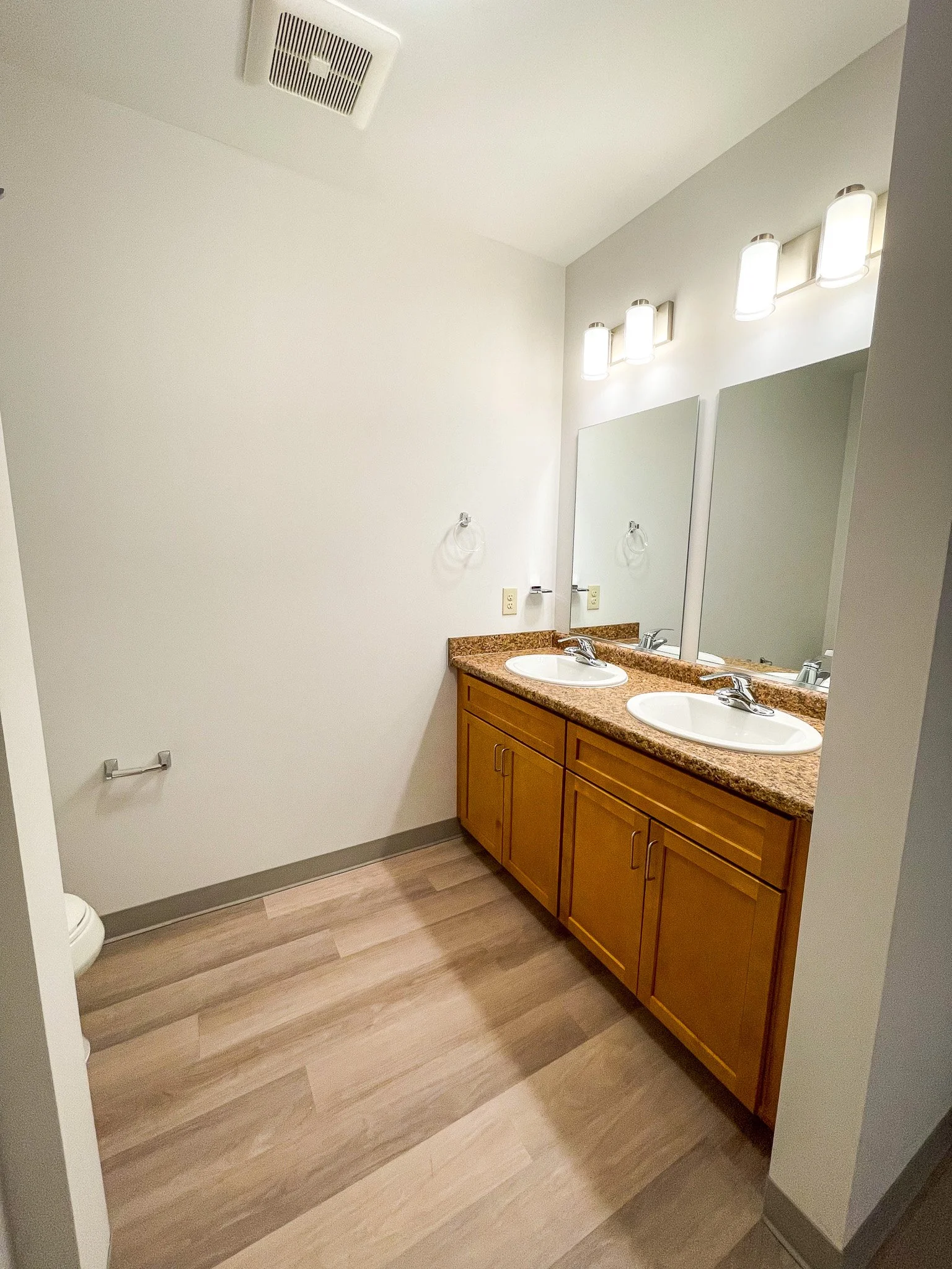 three-bedroom-bathroom-2.jpg