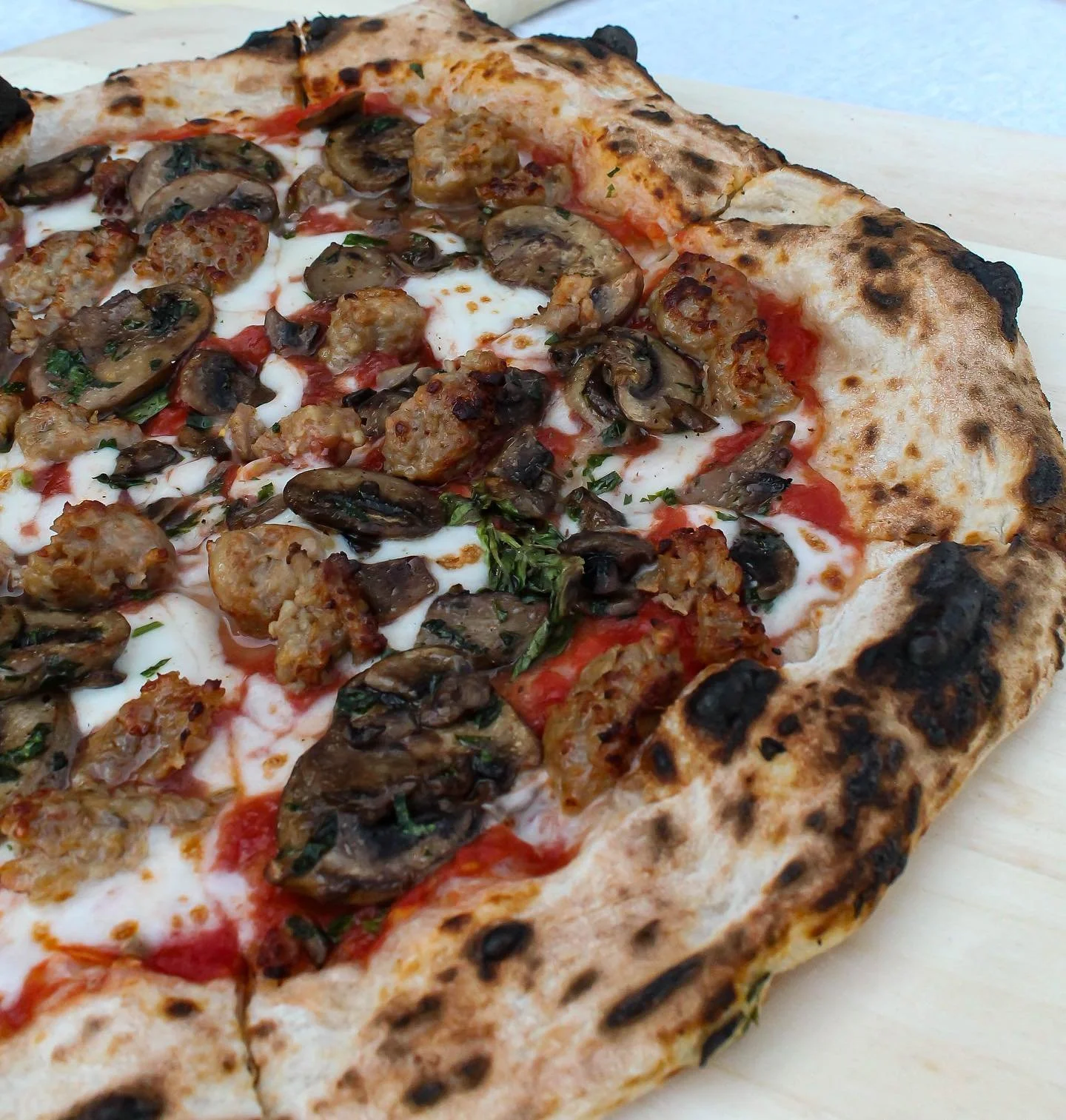 Mushroom Pizza - Italia Pasta e Pizza - Covina CA.jpeg