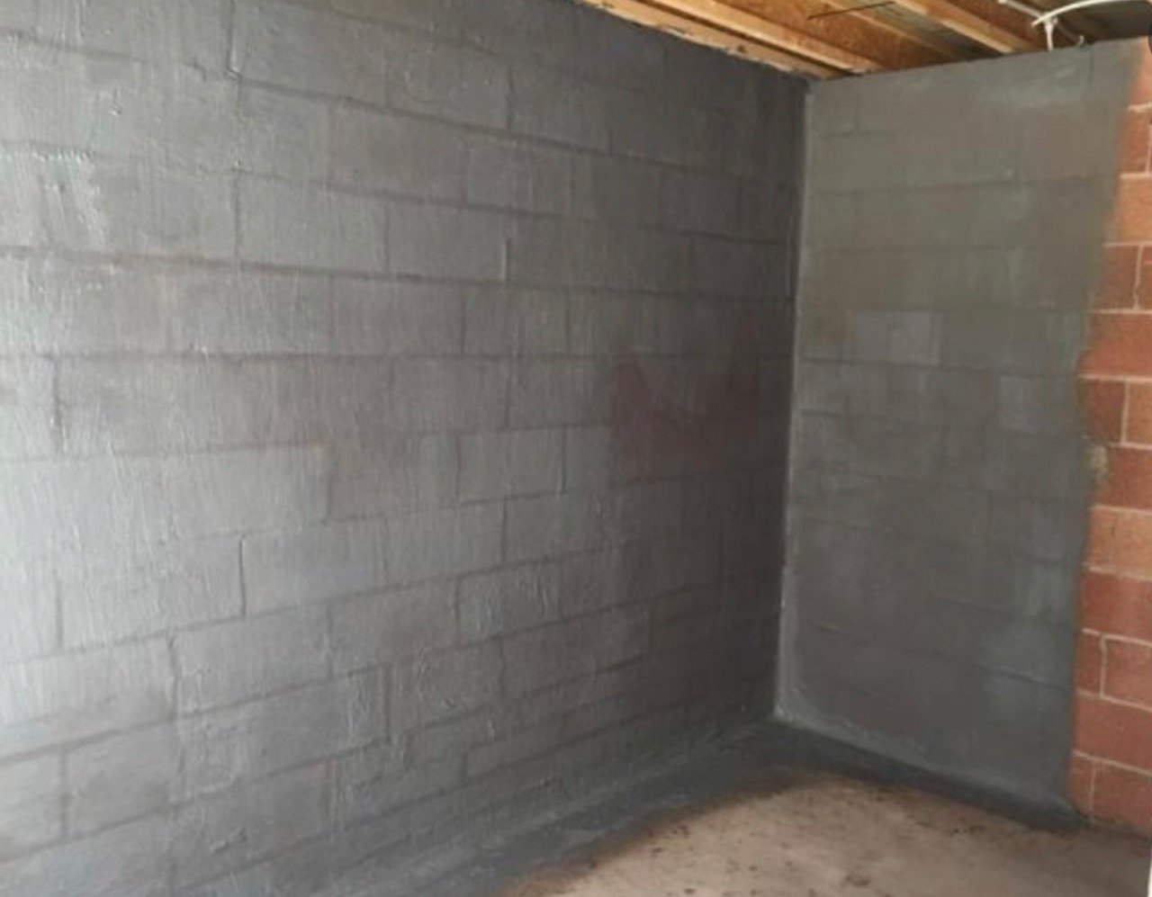 Tanking slurry on wall in Bristol