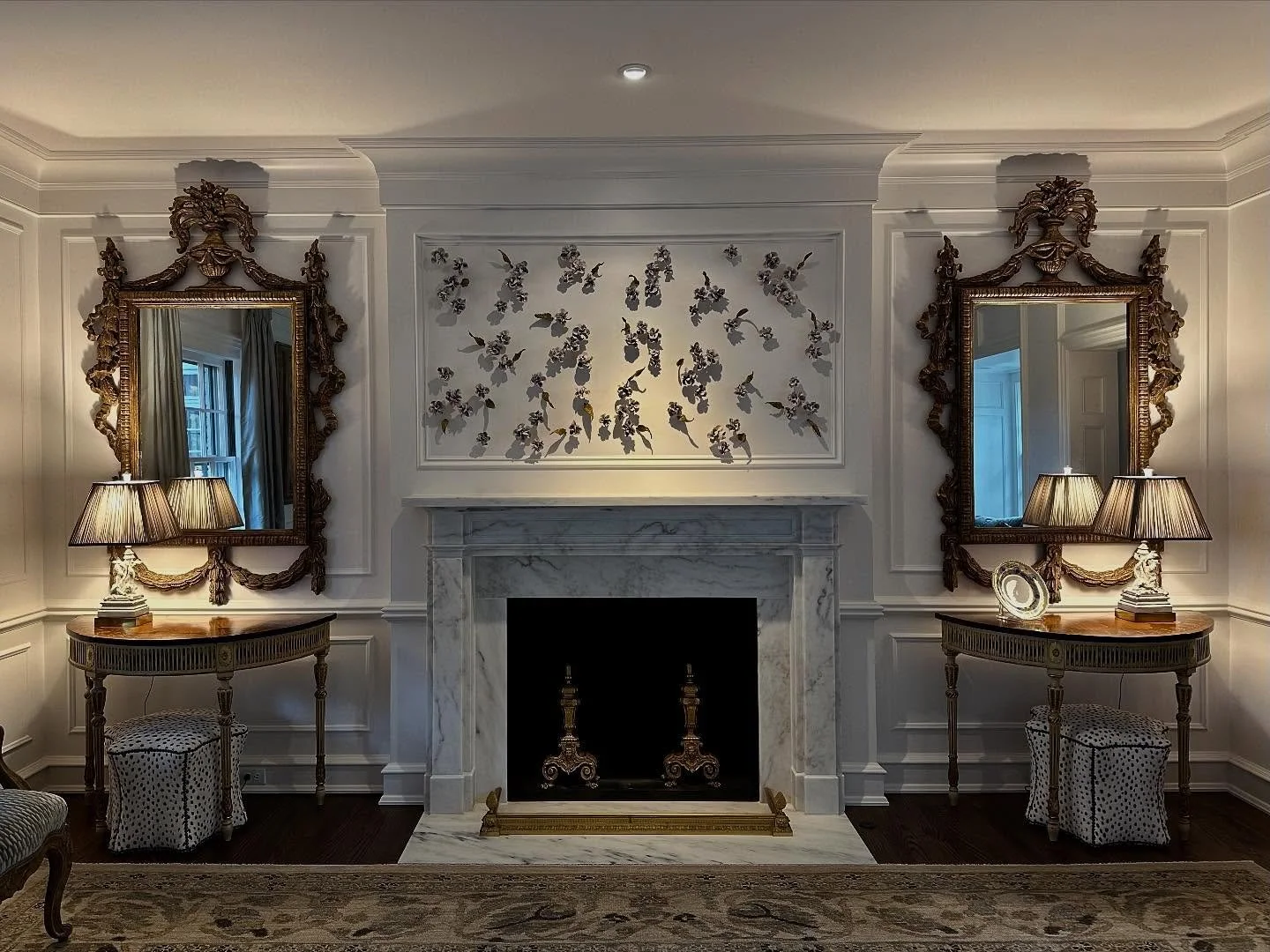 A moment for this @sabin.bradley installation&hellip; glazed ceramic and steel flowers intentionally scattered within the confines of a landscape picture molding. All parties are thrilled with the effect 

Sourced via @pryorfineart 
Installation by @