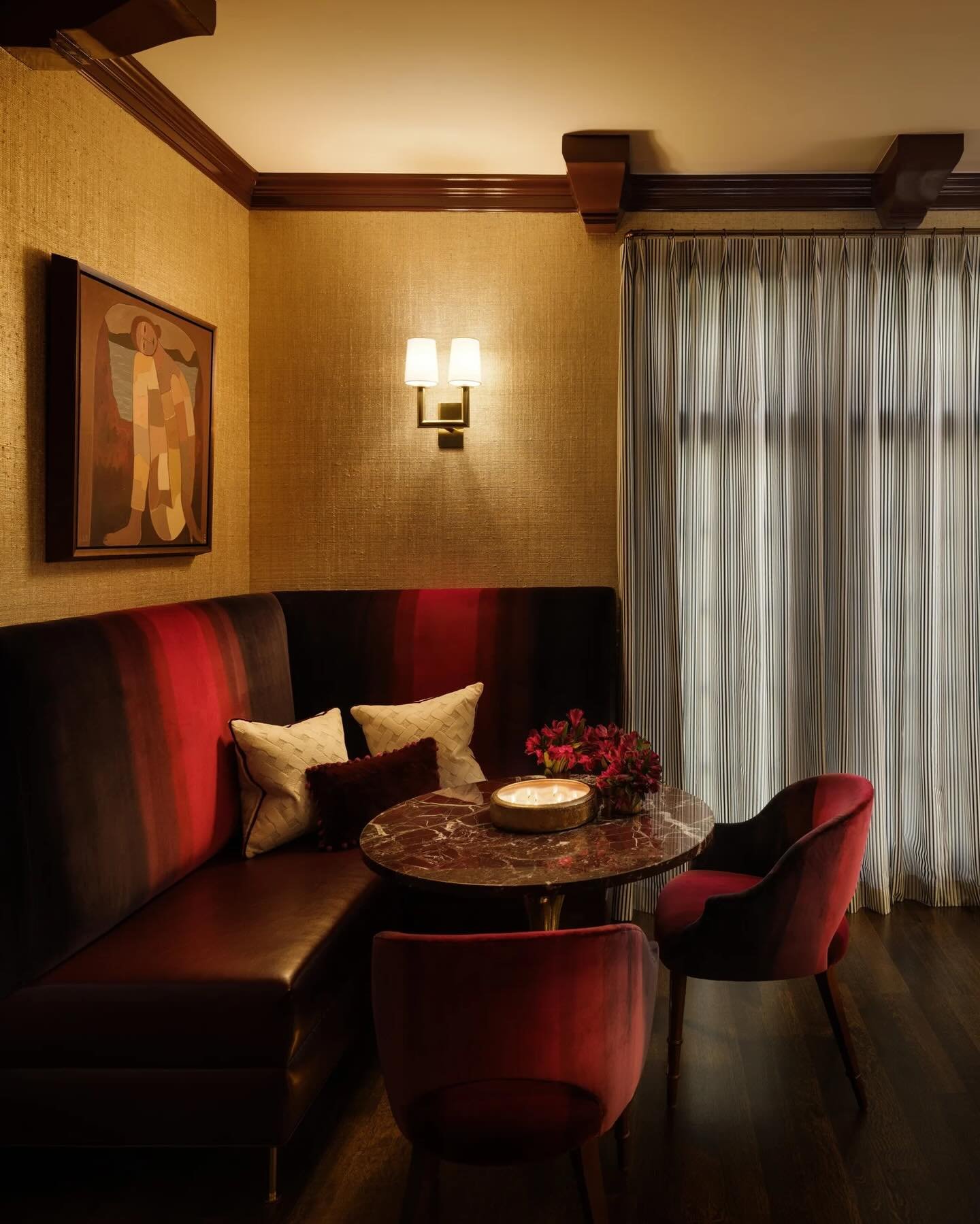 Coffee or cocktails, &lsquo;tis cozy season 

Photography by @tavolettiphoto