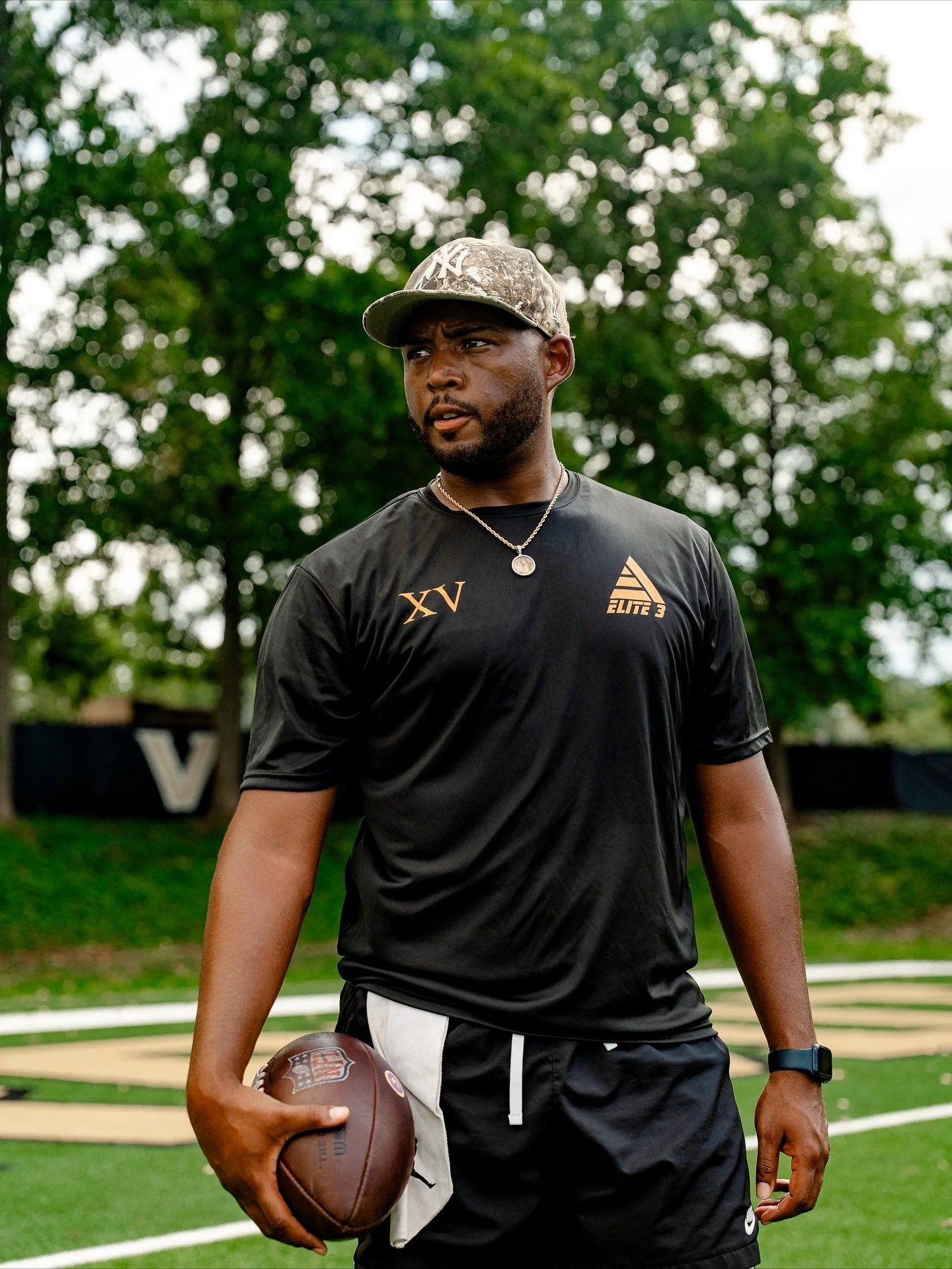 This isn&rsquo;t just any ordinary bag for your daily essentials. It&rsquo;s a bag that can accompany you through your workouts.

MAX BRAND 💼