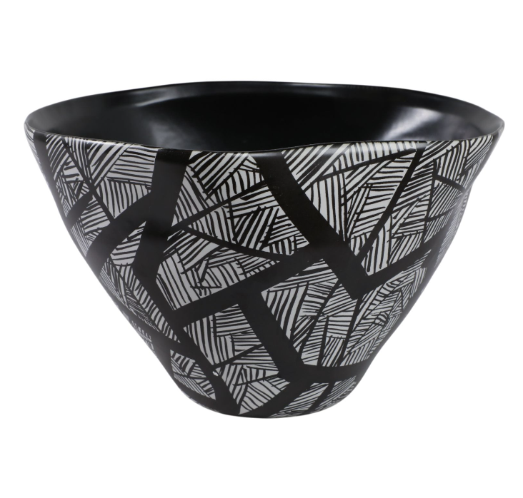 Laurona Black bowl