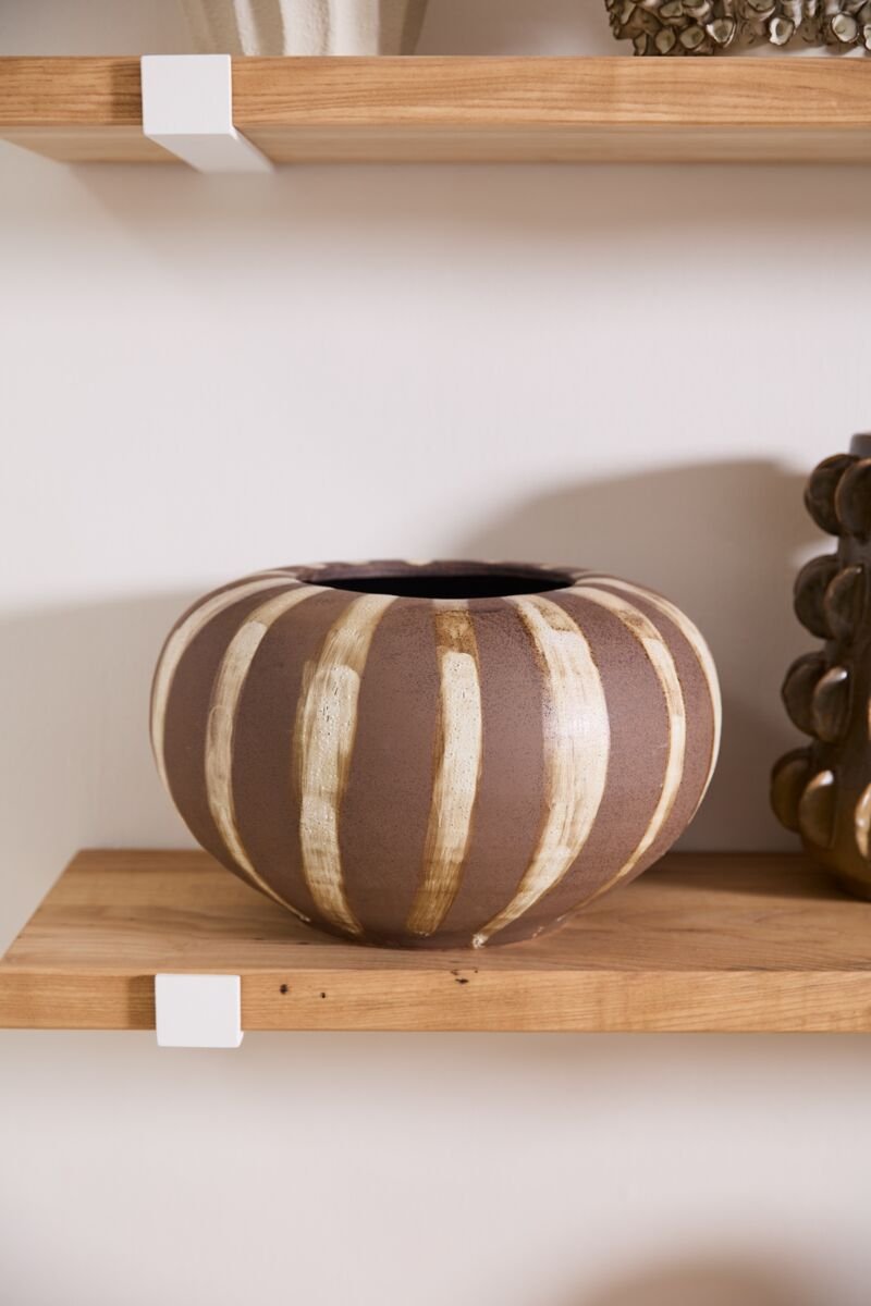 Atwood Vase Short 3.jpg