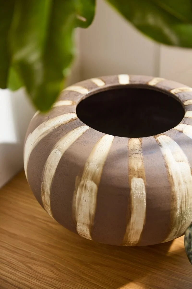 Atwood Vase Short 5.jpg