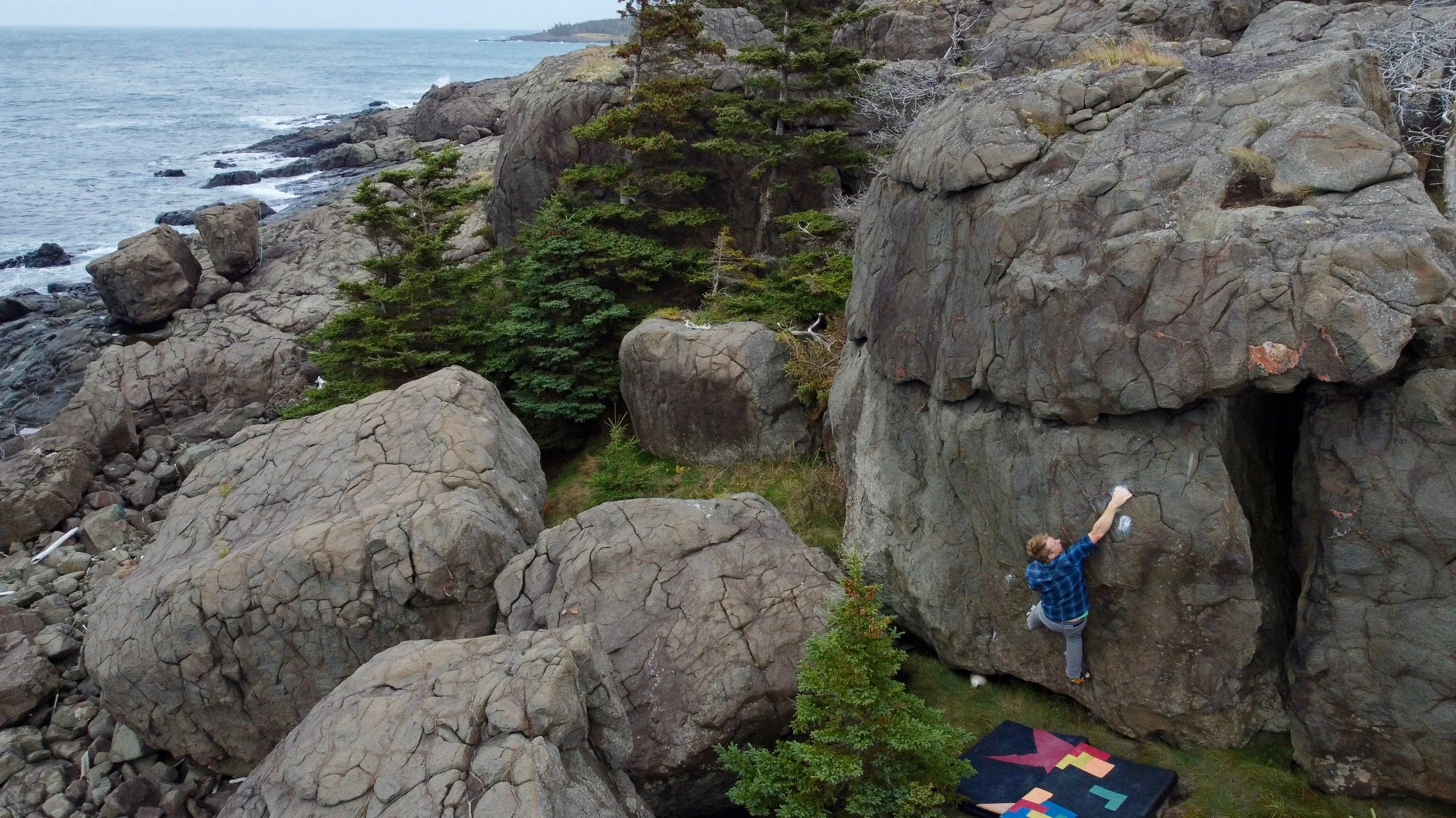 Bouldering Digby Neck