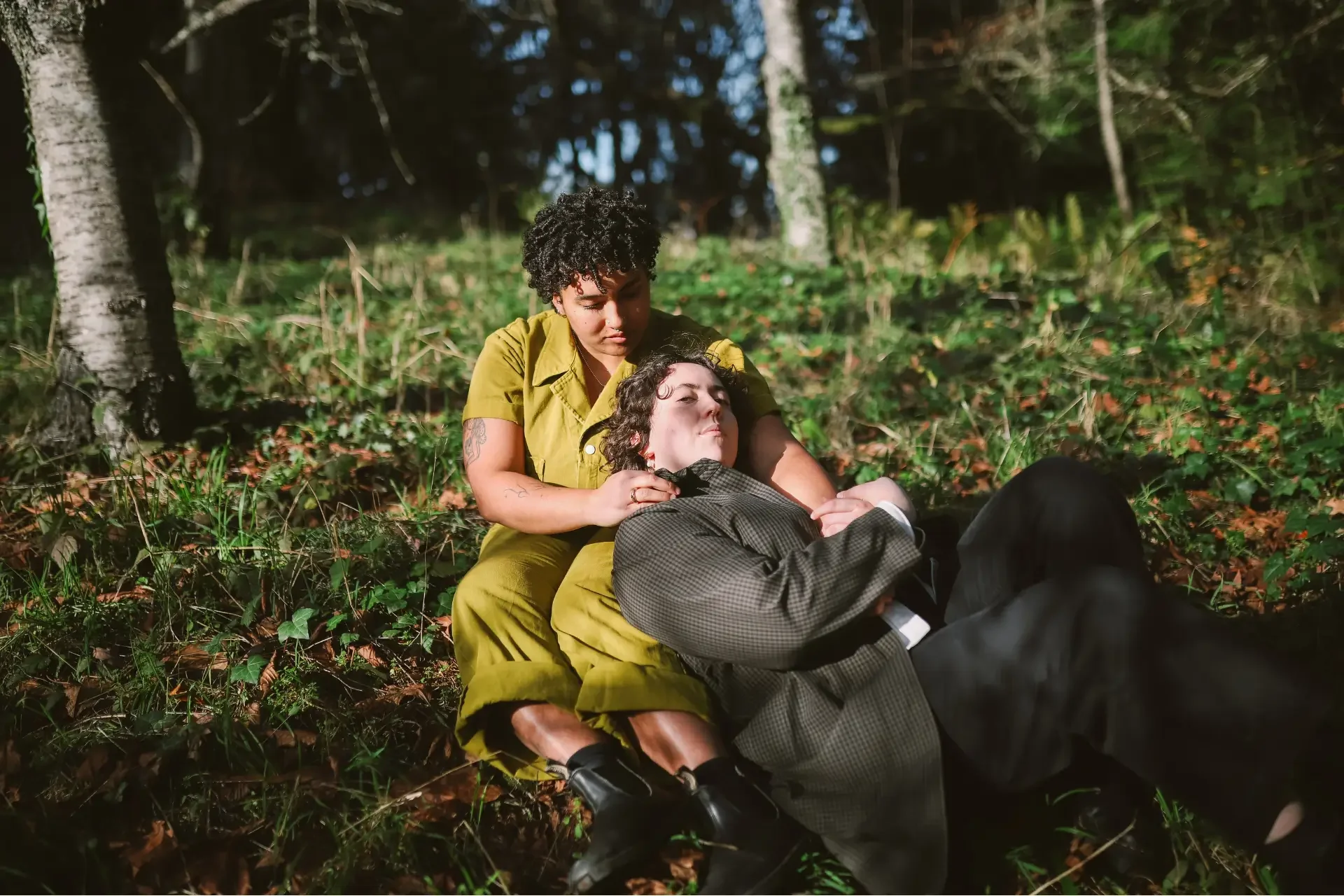 Photo of a mixed size queer couple representing the disconnection that can happen when fatphobic beliefs harm intimacy. A fat positive sex therapist can help you work on fatphobia in the bedroom 90402 | 90277 | 90266