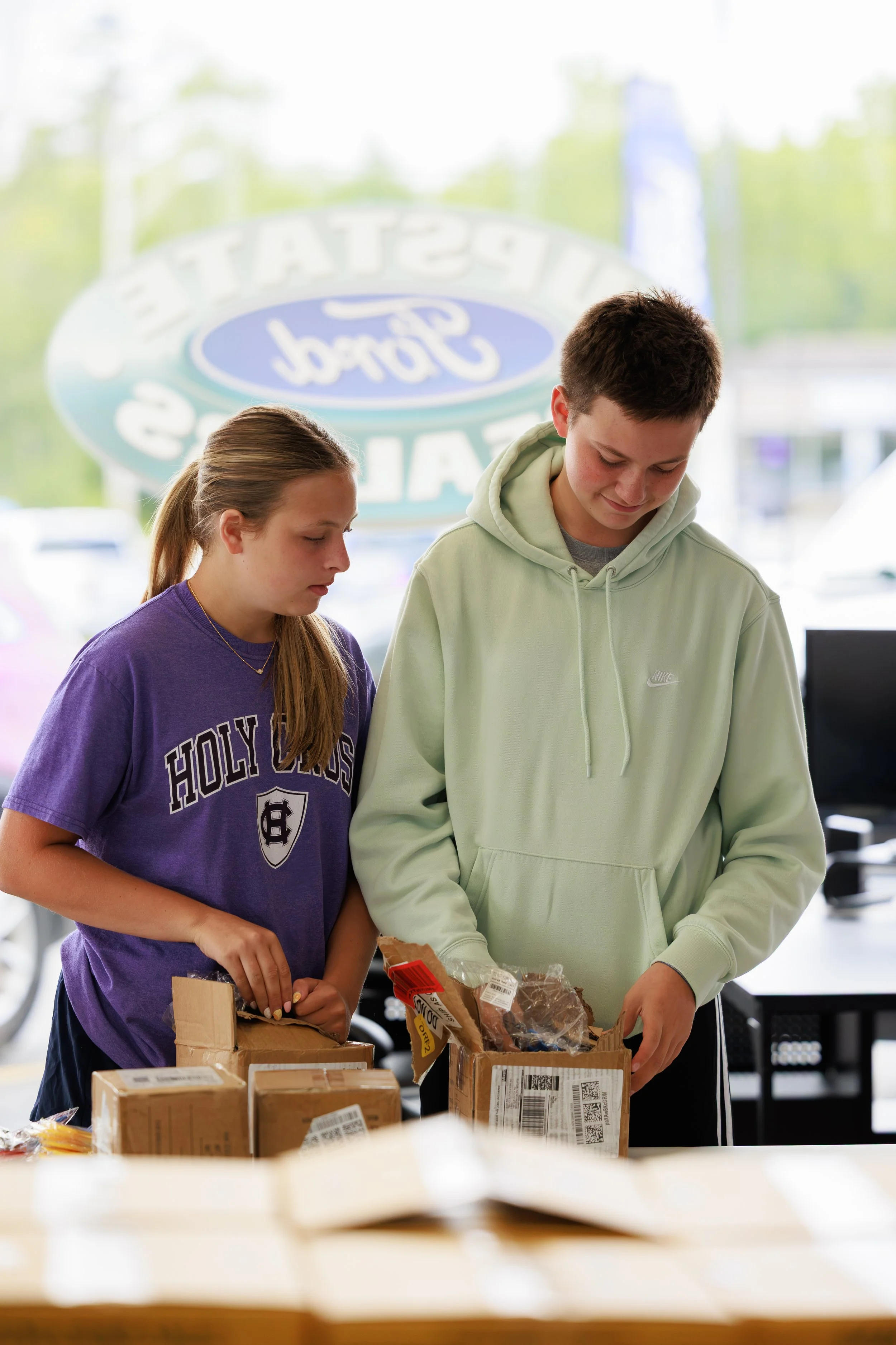 20260818_TriCountyUnitedWay_KidsWithPacksEvent_491A8678_StaciOswaldCreative.jpg
