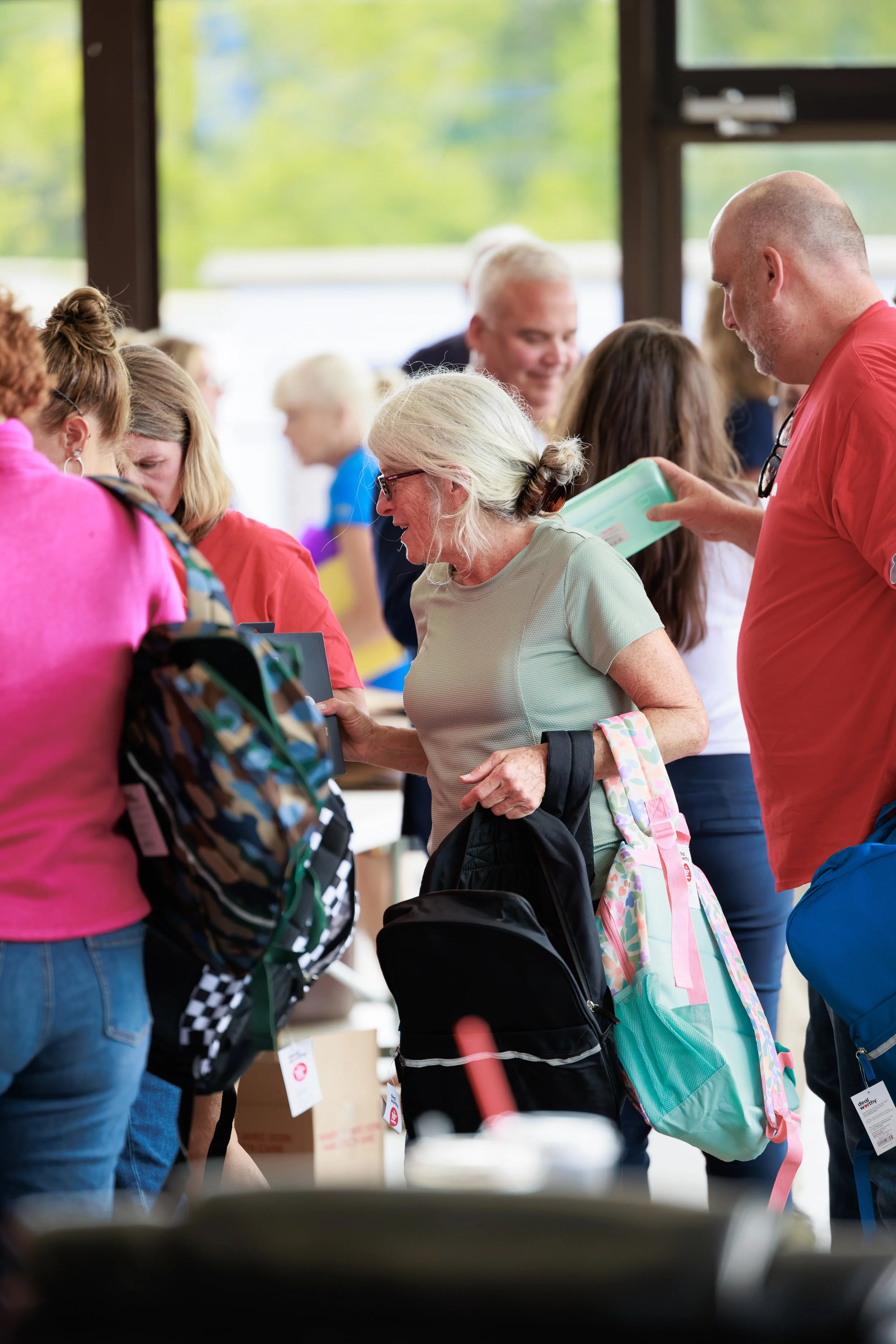 20260818_TriCountyUnitedWay_KidsWithPacksEvent_491A8799_StaciOswaldCreative.jpg