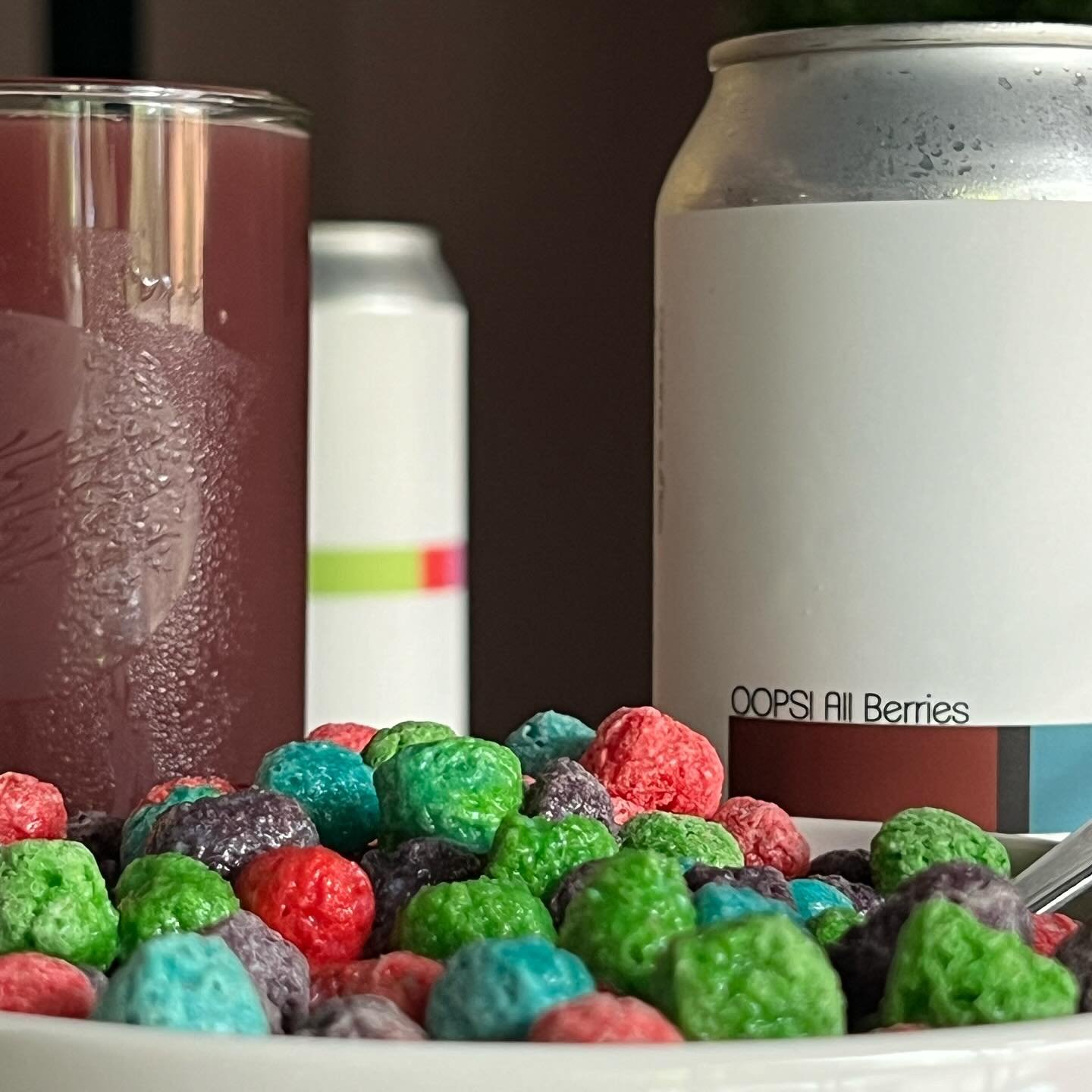 🟣🔴🔵🟢🟣🔴🔵🟢🟣🔴🔵🟢

The breakfast to yesterday&rsquo;s lunch, we&rsquo;re seeing a return to Swatch in a big way this week!

Swatch - Oops! All Berries is our 4% fruited sour ale conditioned in loooaaaddss of blueberry, blackberry, and raspberr