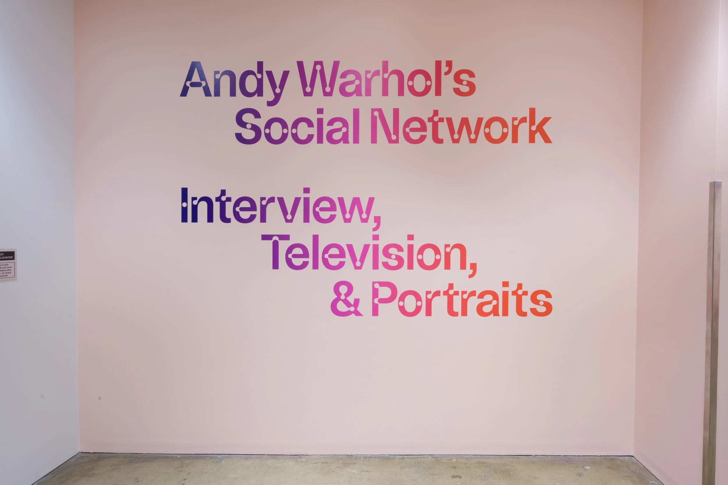 Andy_Warhol's_Social_Network_2022_606_int_52.jpg