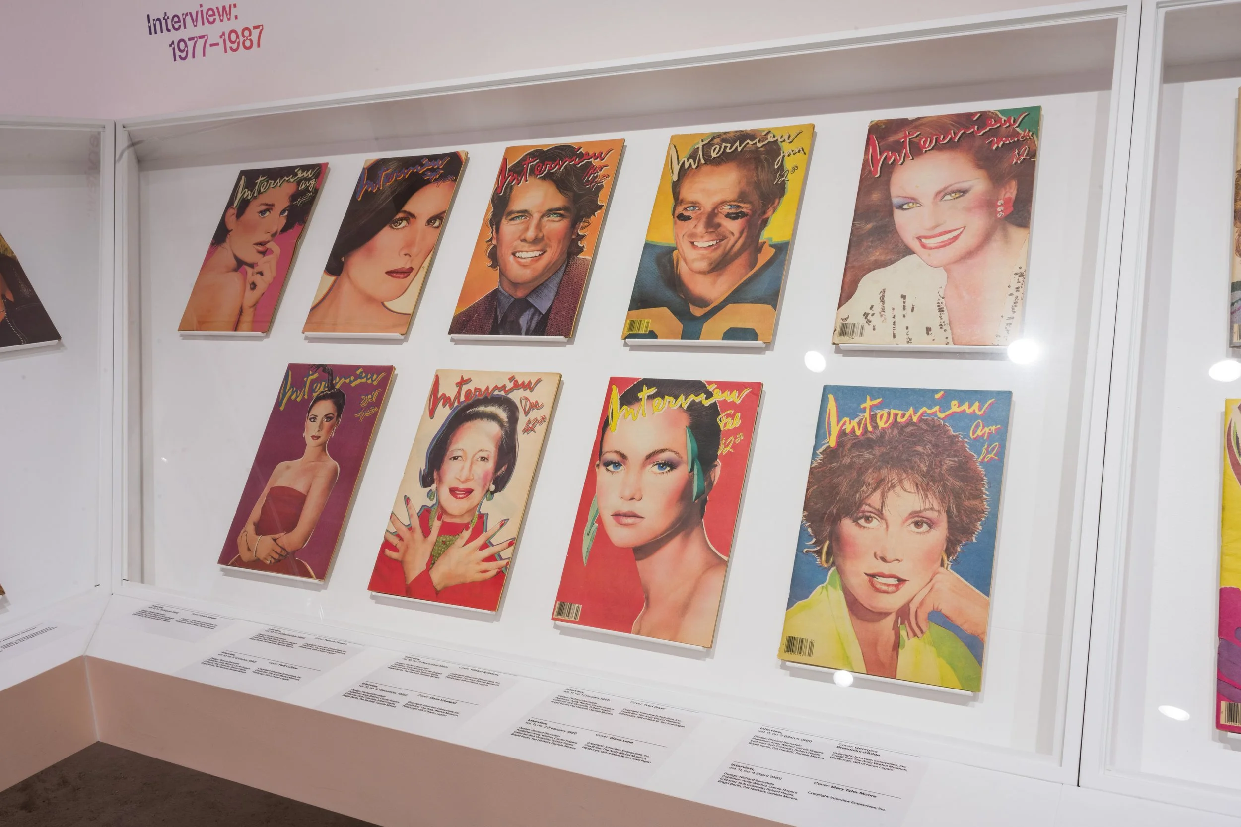 Andy_Warhol's_Social_Network_2022_606_int_119.jpg