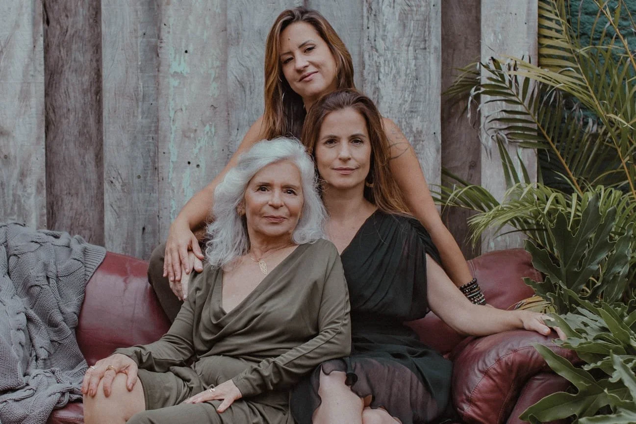 Estrela Ruiz Leminski, Aurea Leminski e Alice Ruiz | Foto de Cris Scutti