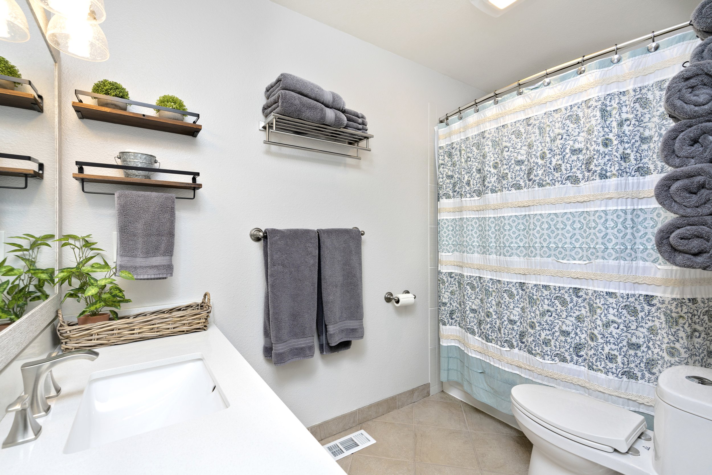 35-Master Bath_MAX7512c.jpg