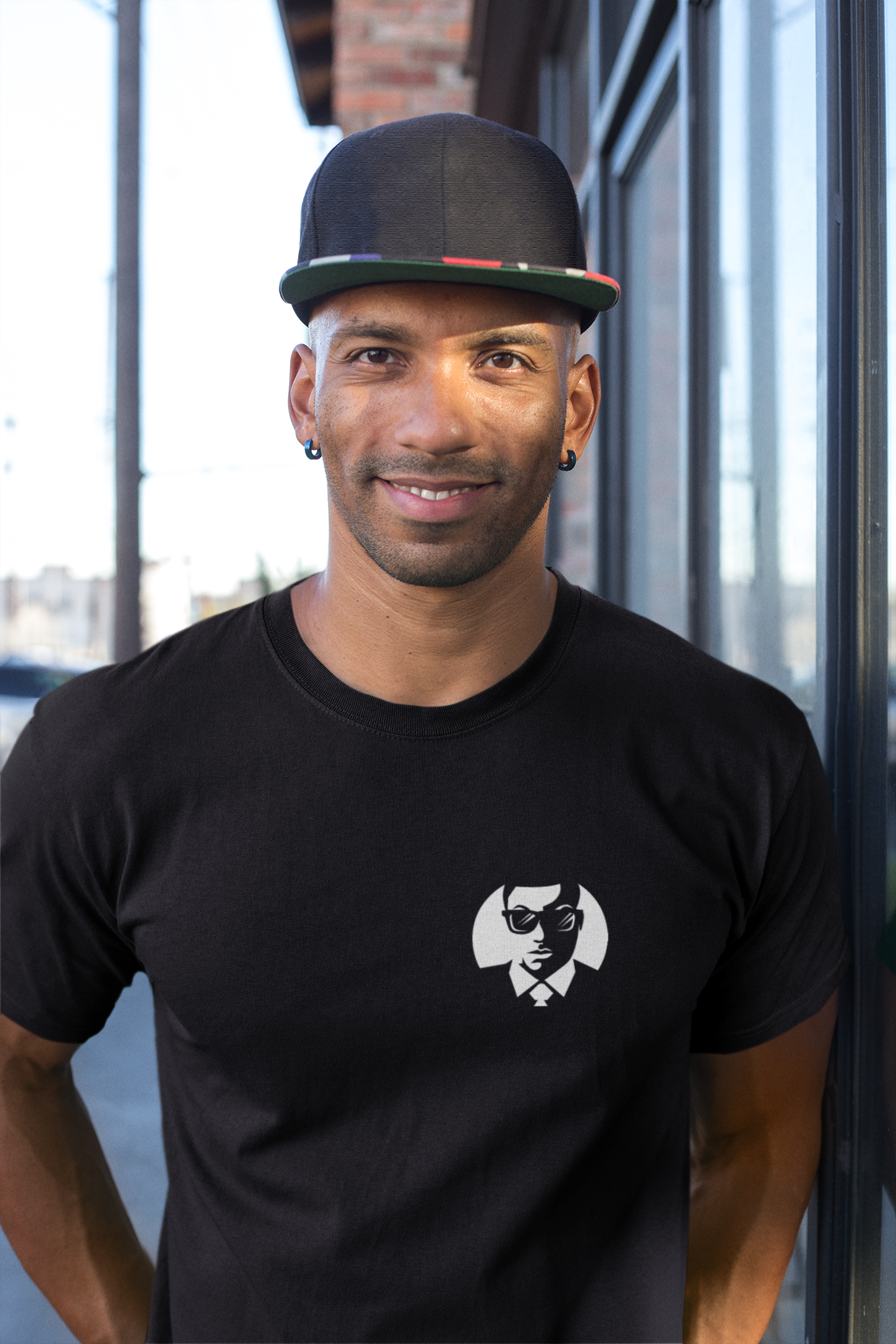 t-shirt-mockup-of-a-man-with-a-hat-18236.png