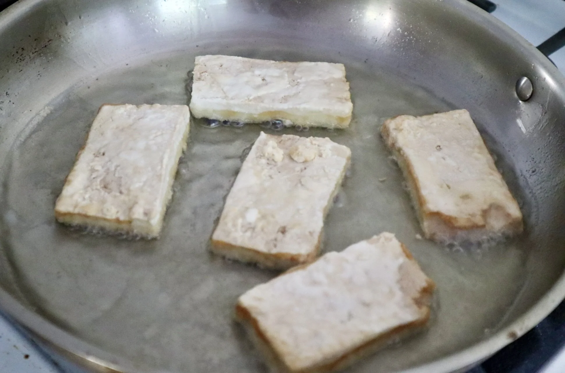 TofuBahnMih_TofuFrying1.jpg