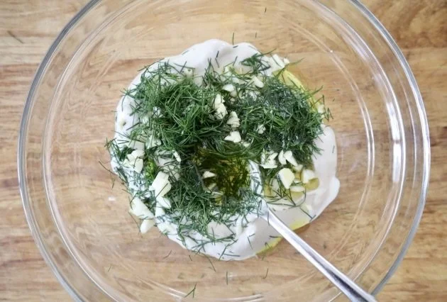 Tzatziki_IngredientsMixed.jpg