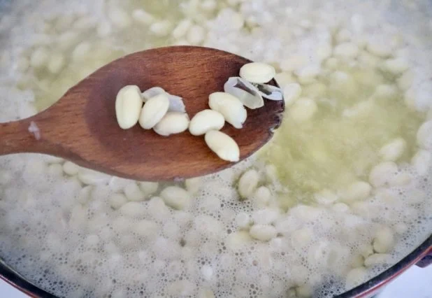 DeshelledBeans.jpg