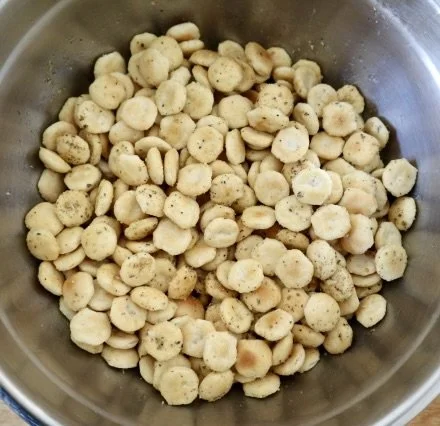 Oyster snack crackers