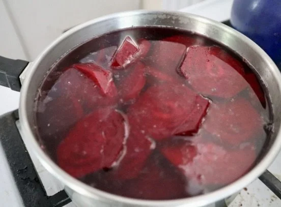 BeetsSimmeringinWater.jpg