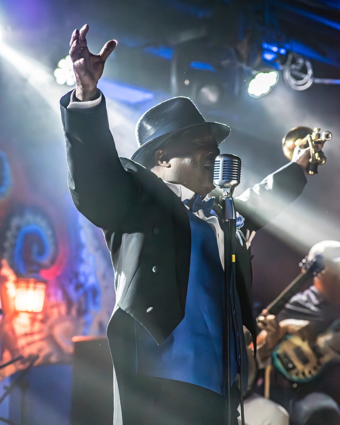 ALL ABOARD TONIGHT!
17th Annual Backbeat JazzFest Series presents Kermit Ruffins &amp; the BBQ Swingers at 11PM!
✨🌙 
FRIDAY NIGHT 5/3: Marco Benevento, Blaque Dynamite, Xavier Lynn Funk Party 
Advance Tickets bluenilelive.com

The Caesar Brothers' F