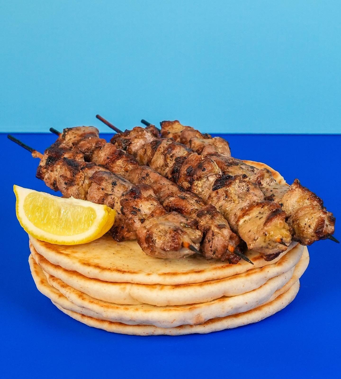 Did someone say Souvlaki? Come try it for yourself and pair it with one of our signature sauces that are sure to make your mouth water 🤤

-

#nickthegreek #souvlaki #gyros #greekfood #foodie
