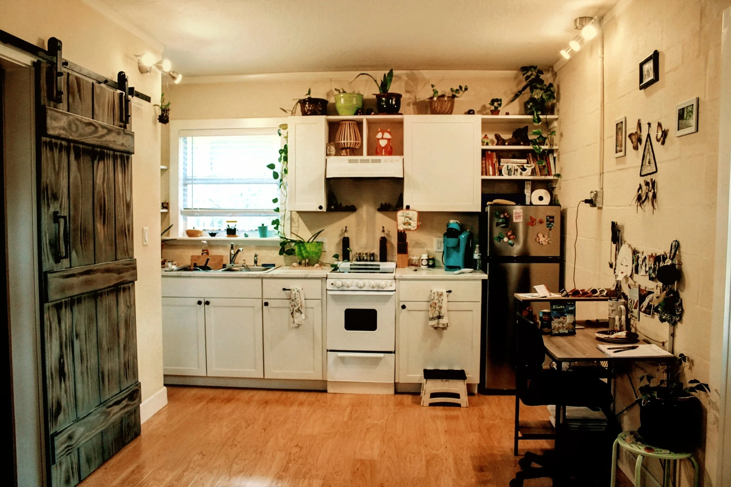 How to Be a Kitchen Witch
