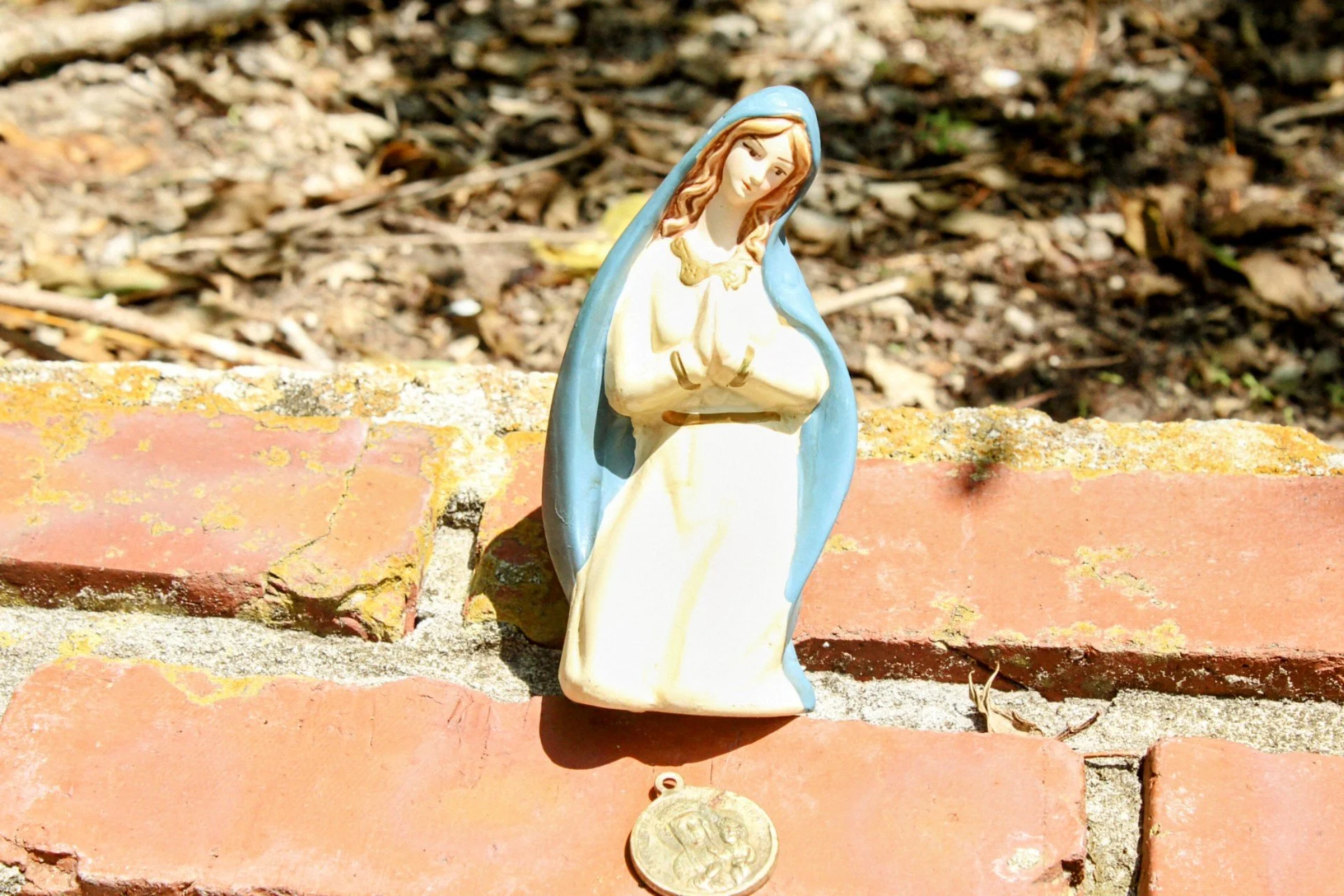 How to Work With Mother Mary in Witchcraft
