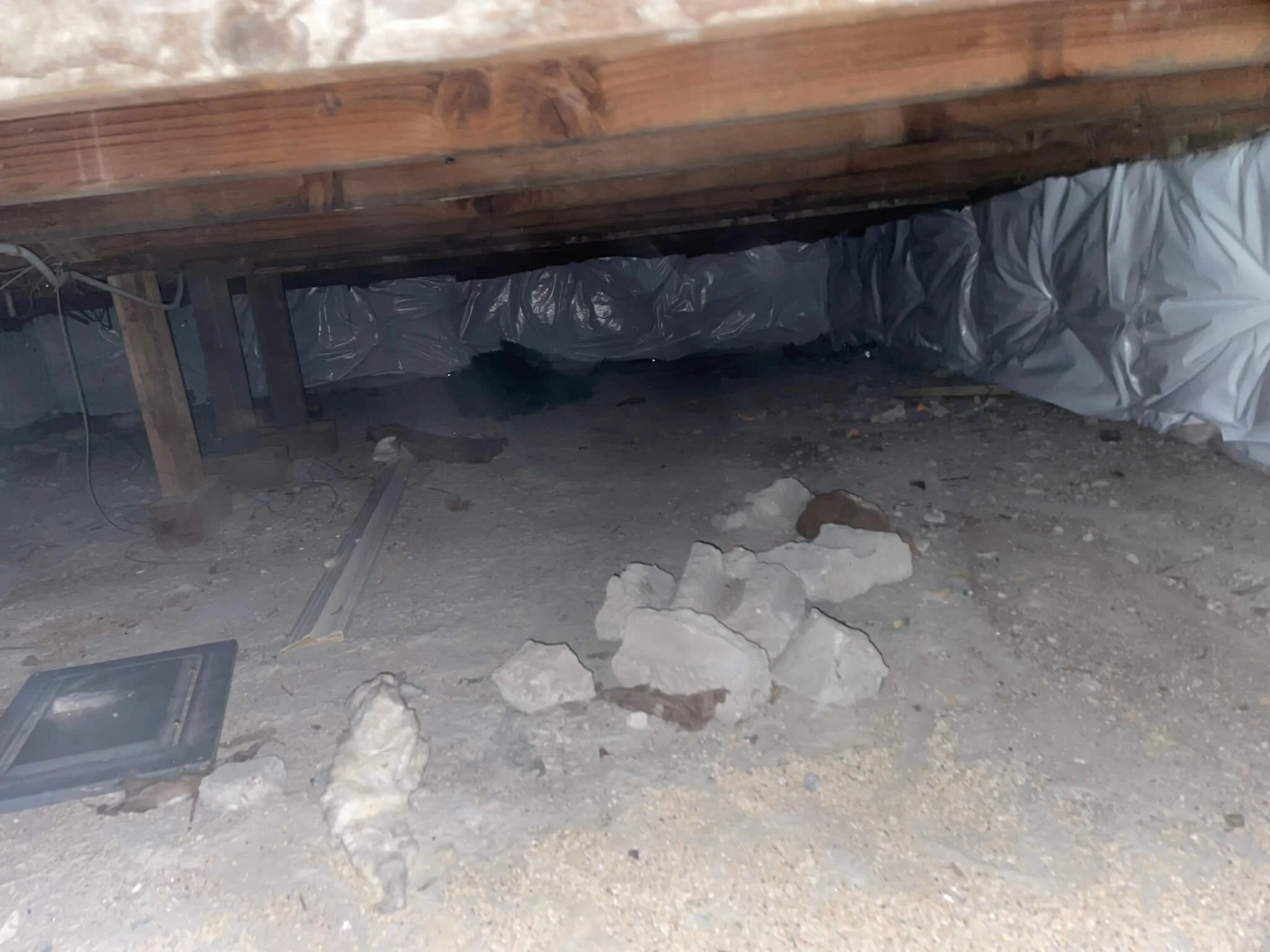 Crawl Space Encapsulation Insulation.JPEG