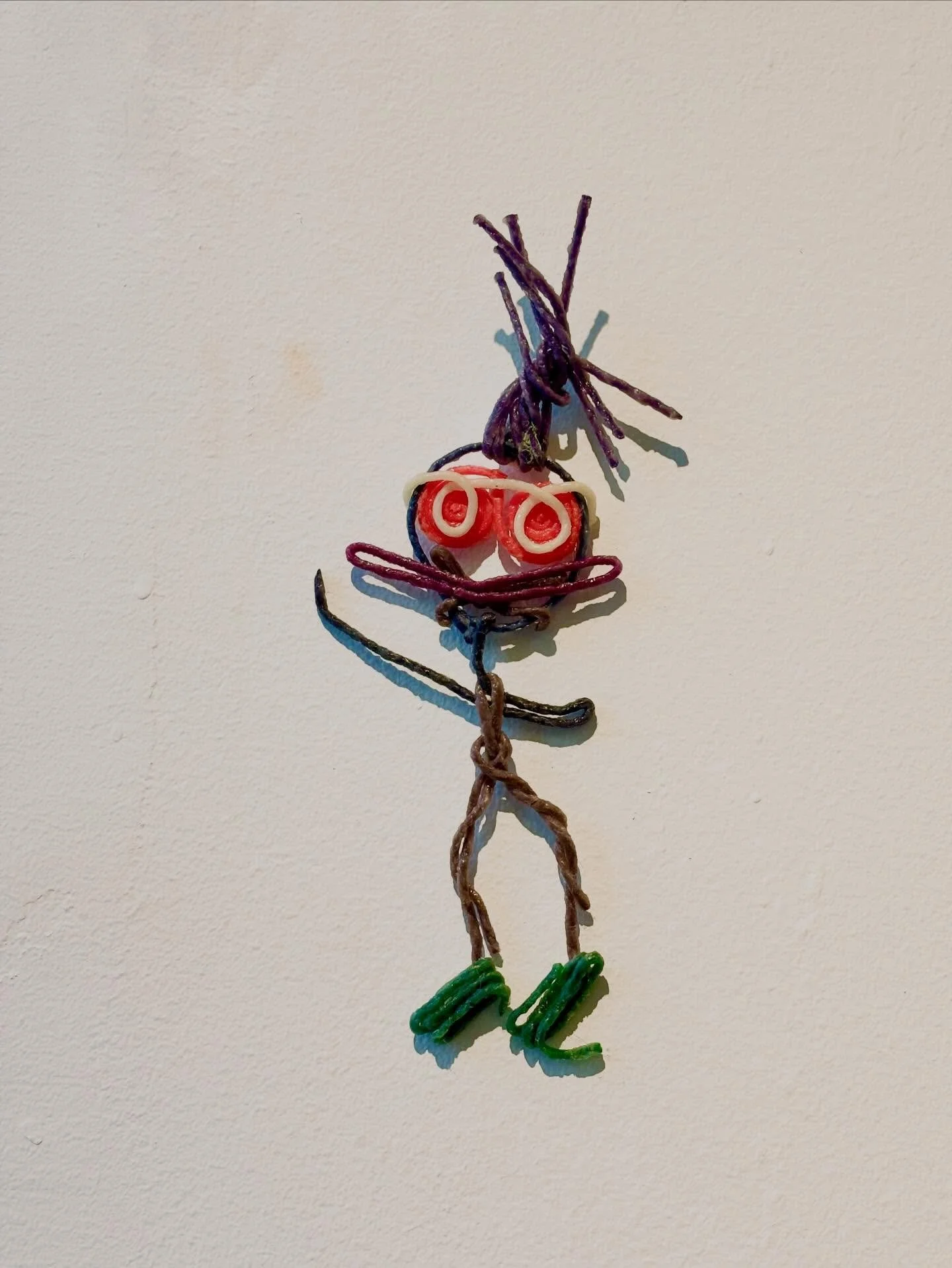 On to the next one&hellip; Here are a couple of progress shots of my latest #wip. I&rsquo;ve loosened up a little with my mark and I think it works! It&rsquo;s a throwback stylistically to some of my previous paintings. Curious to see me in action? C