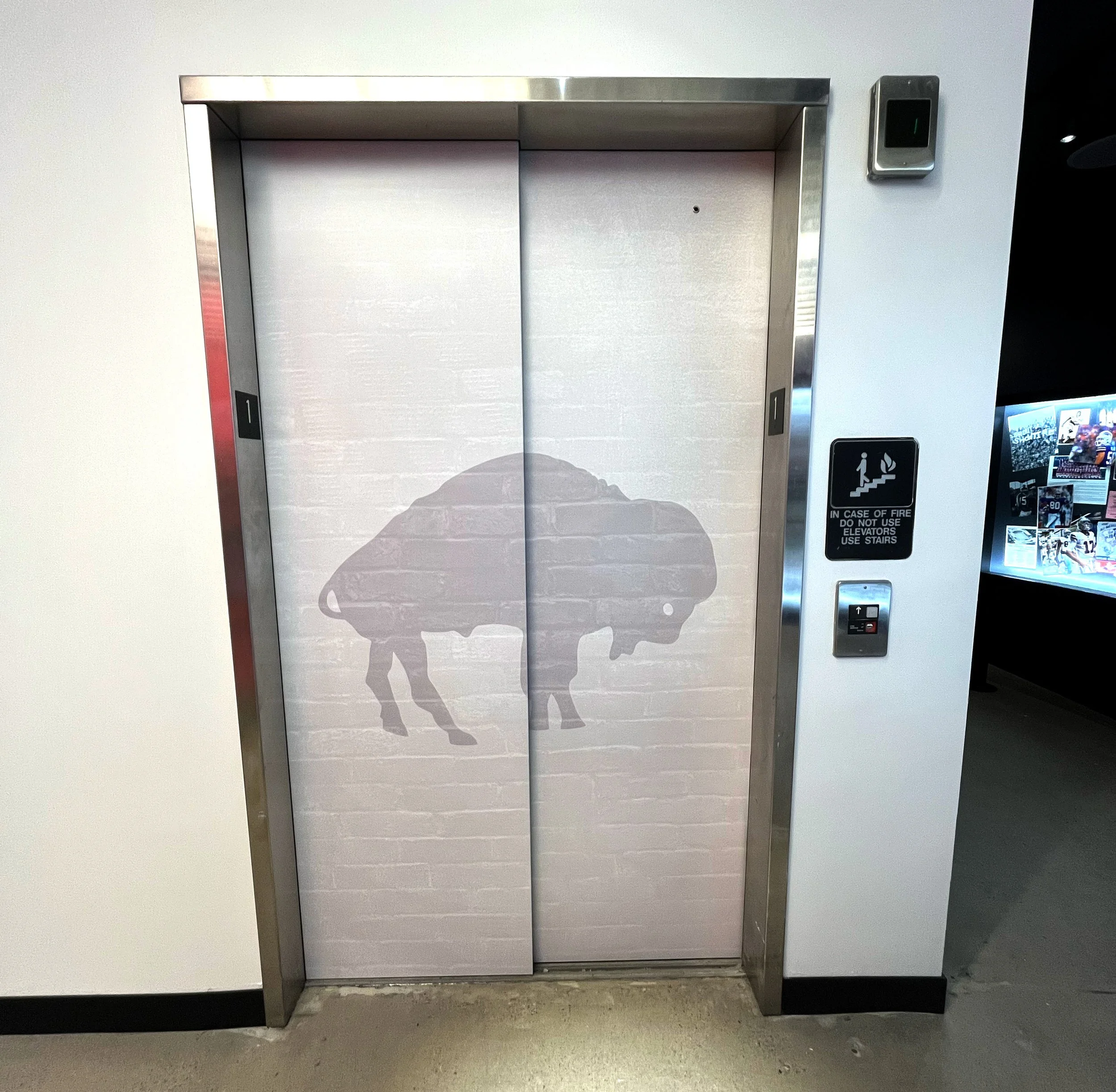 Elevator - Outside .jpg