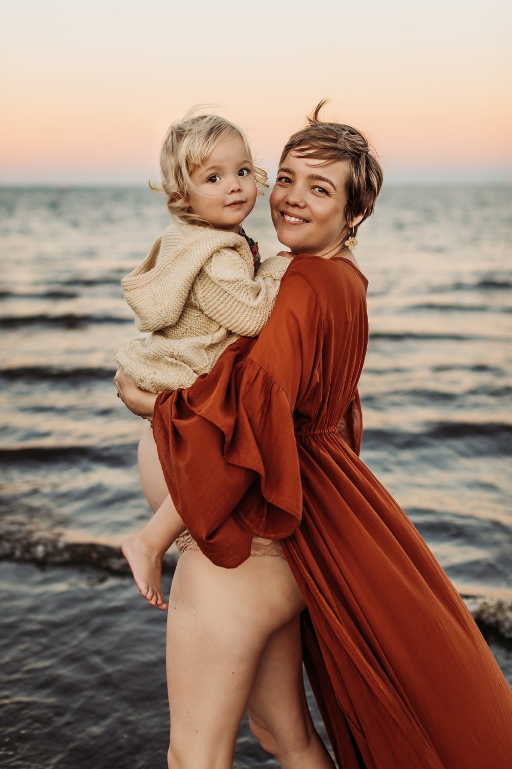 ALANDA-MATERNITYSHOOT-AUGUST2022-2567.jpg