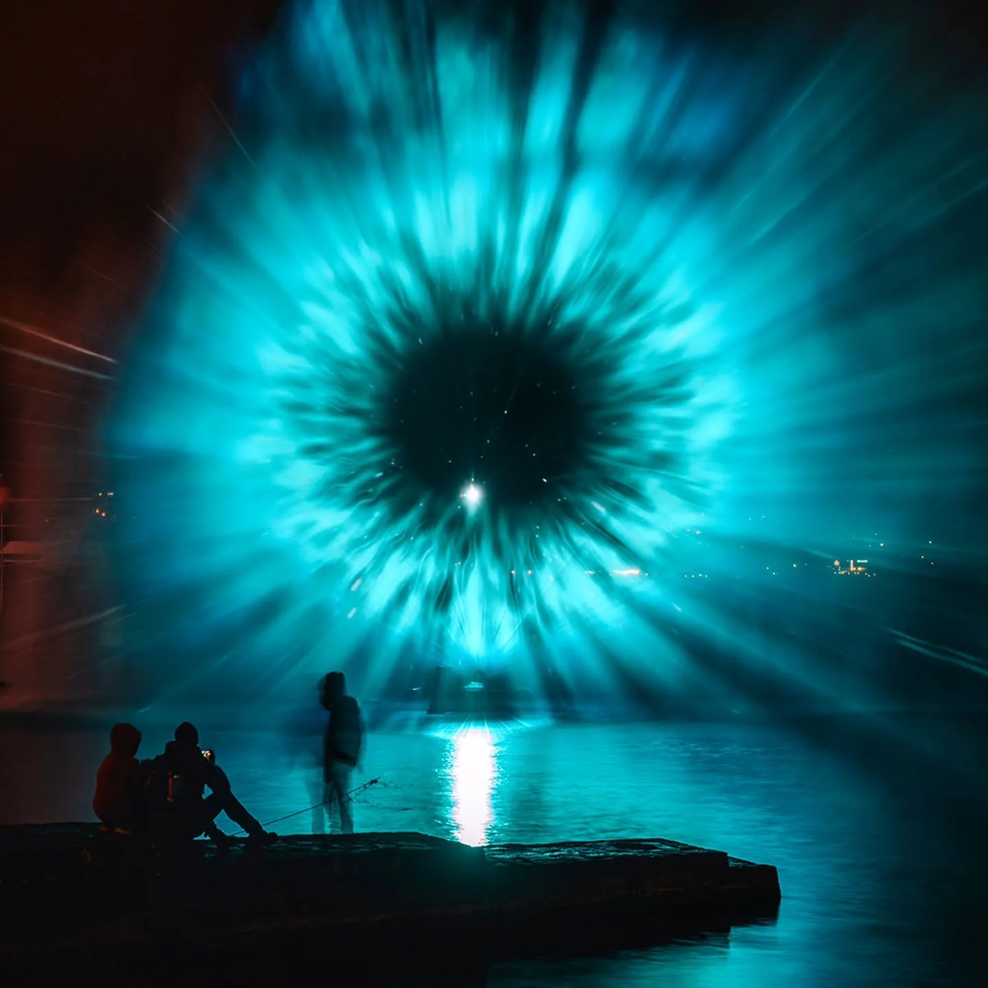 I love moments like this 💙

Yesterday, I randomly started chatting with some people on the street in Oslo.

At some point, I said:
&mdash; And I also make the light art festival here.

&mdash; Wait, that&rsquo;s you?! Can I just say a huge thank you