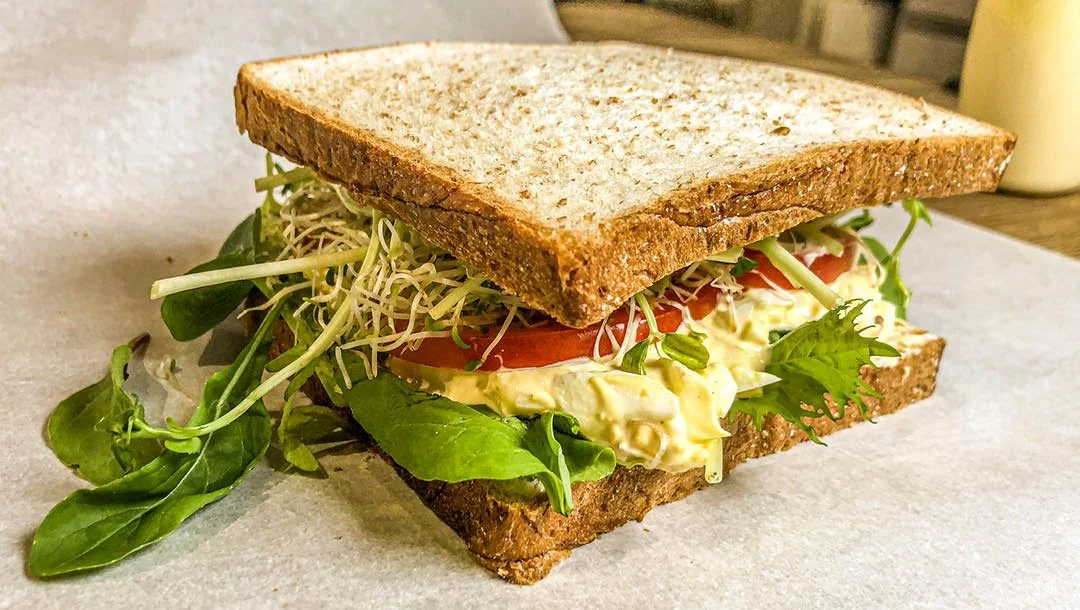 CLASSIC EGG SALAD SANDWICH