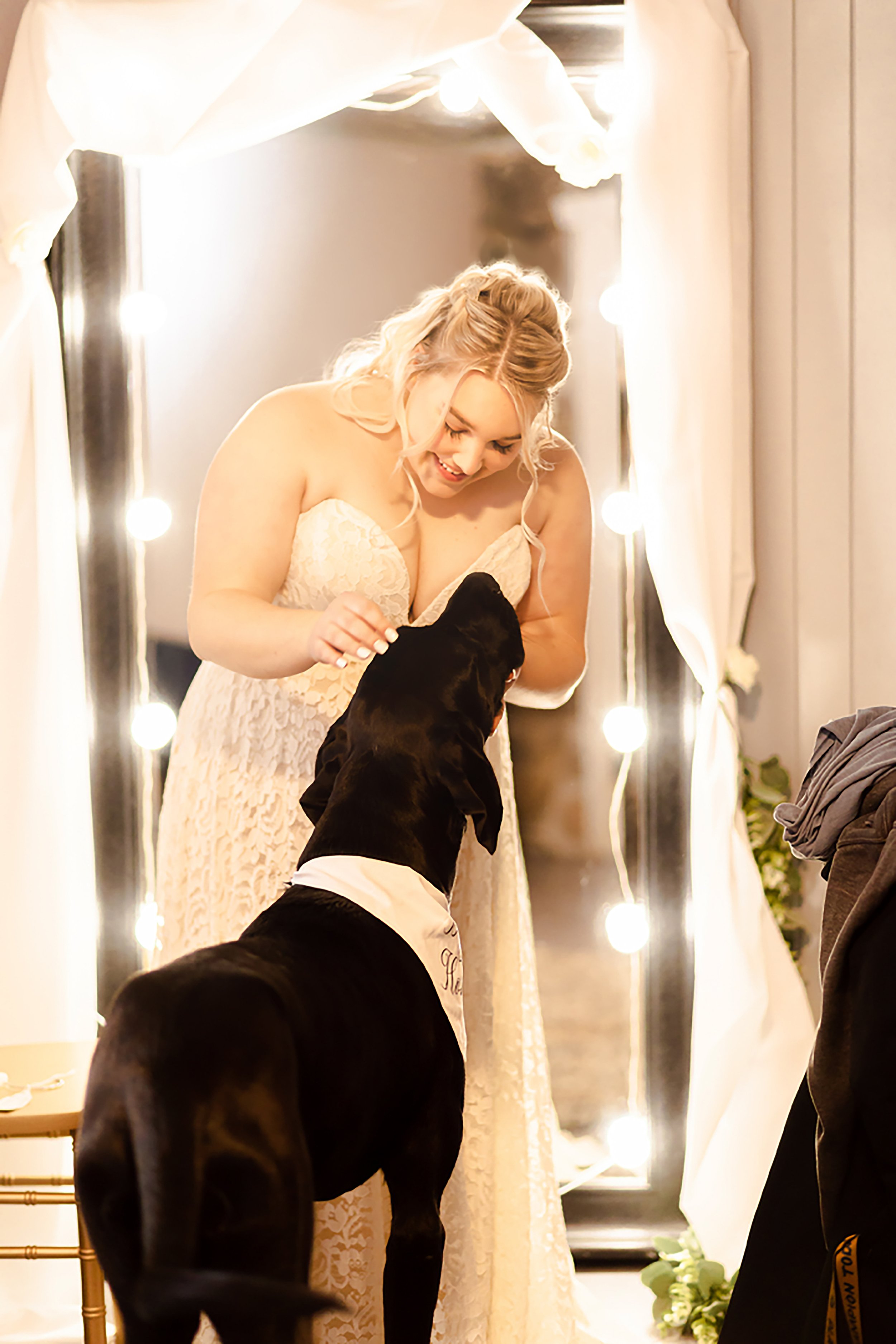 Brooke&Andrew-BrideGettingReady-101.jpg