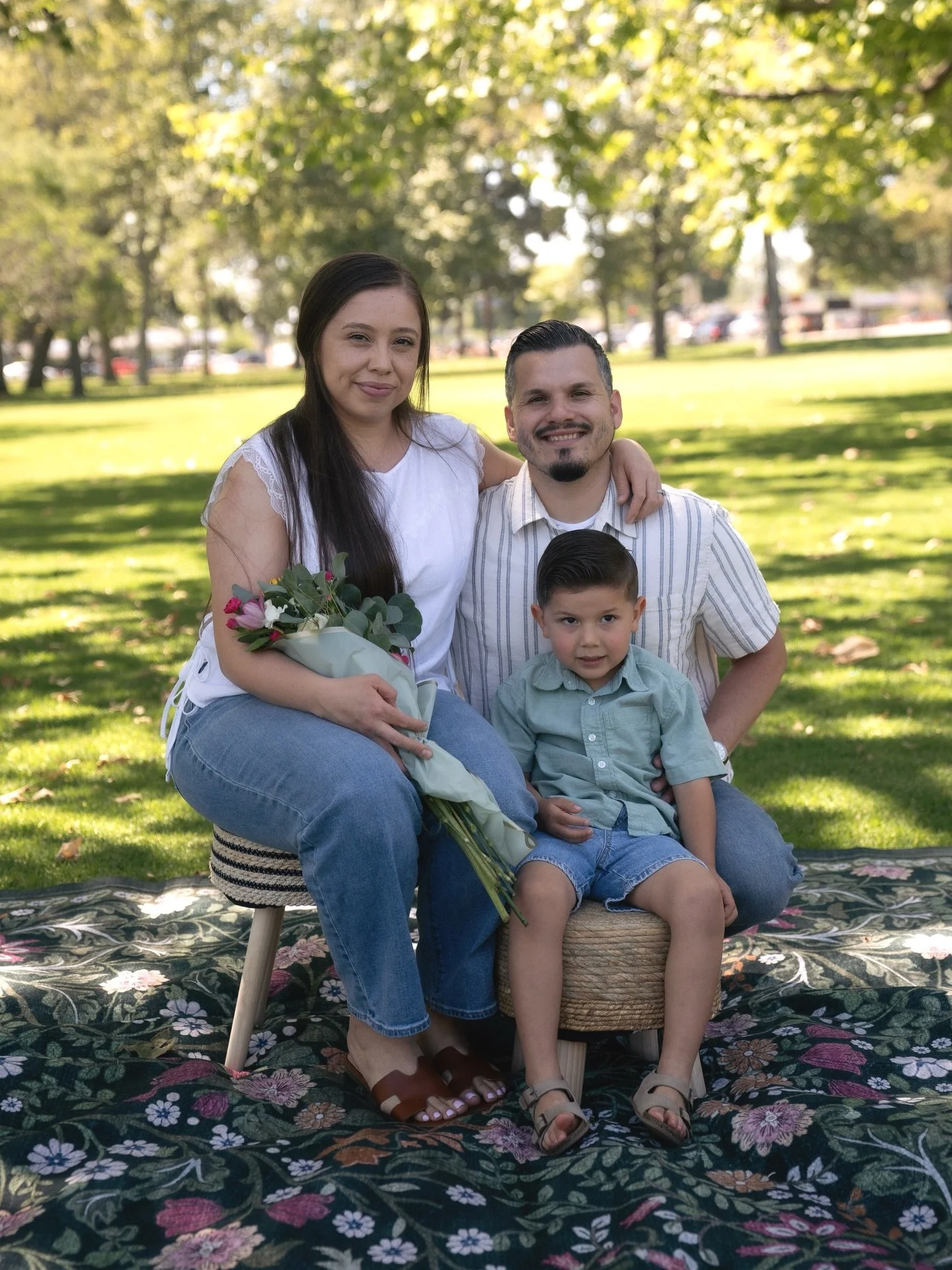 Appreciating All Moms ❤️ Inclusive Family Session and celebrating all families with love and flowers! 💐 

Location: El Dorado Park West
Hosted by @lbcherosquad 
Sponsors: @studio.tenera 
@portoflongbeach 
@damexdawnstudios 
@lesceememories
+ Port of