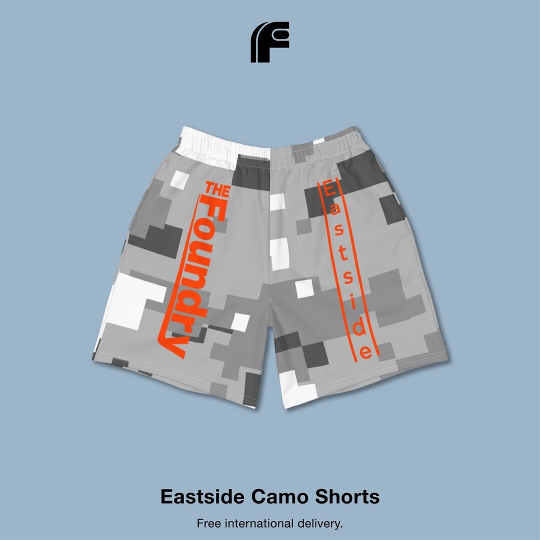 Eastside Camo Shorts

This classic mens Eastside shorts features a weighty all-over print. This has a four-way stretch water-repellent microfiber fabric, an elastic waistband with a flat white drawstring and meshed side pockets. Produced from quality