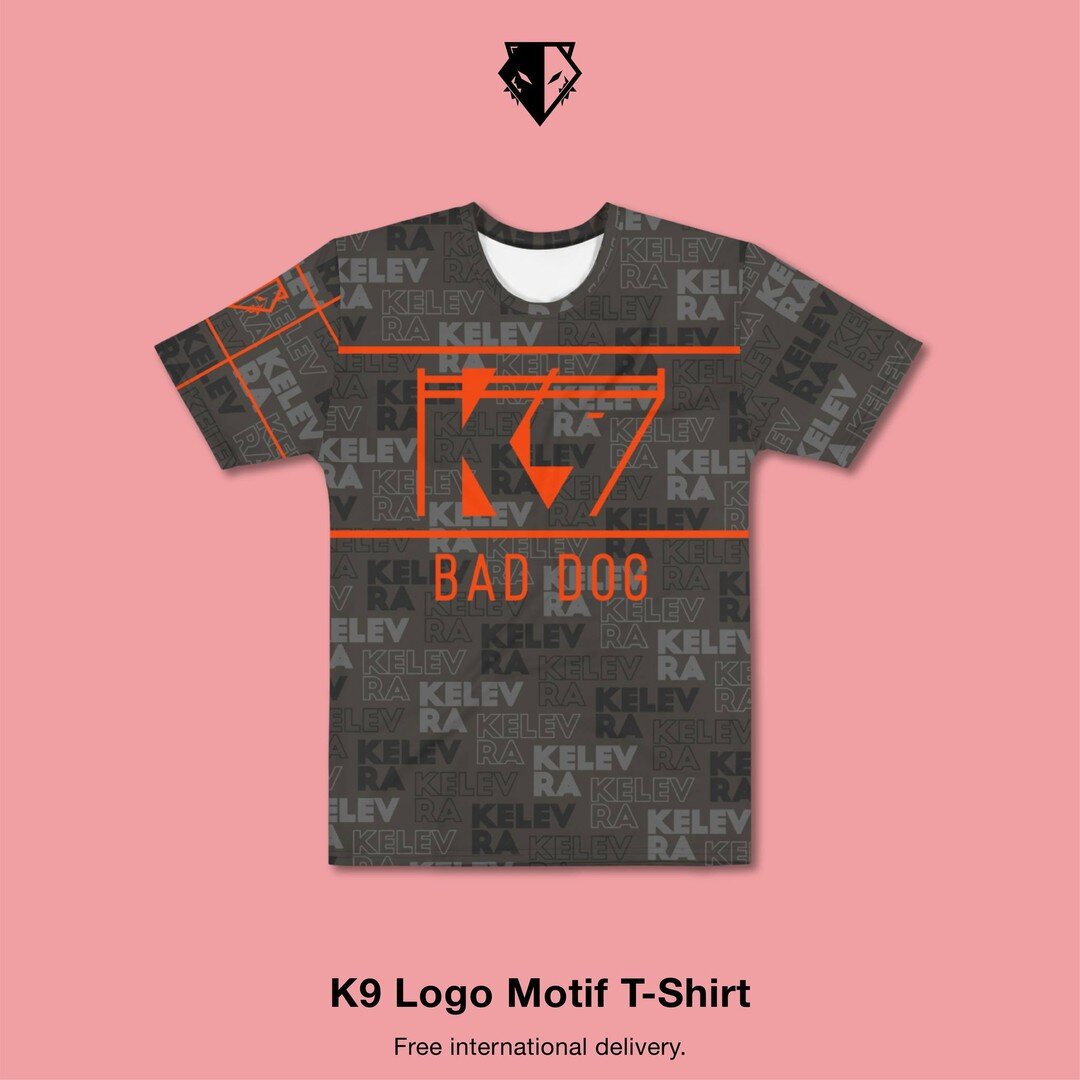 K9 Logo Motif T-Shirt

This classic mens 'Bad Dog' vintage black t-shirt features a slender overlaying print on the front, with an underlaying all-over garment motif design. This has a premium knit mid-weight jersey. Produced from quality 95% polyest