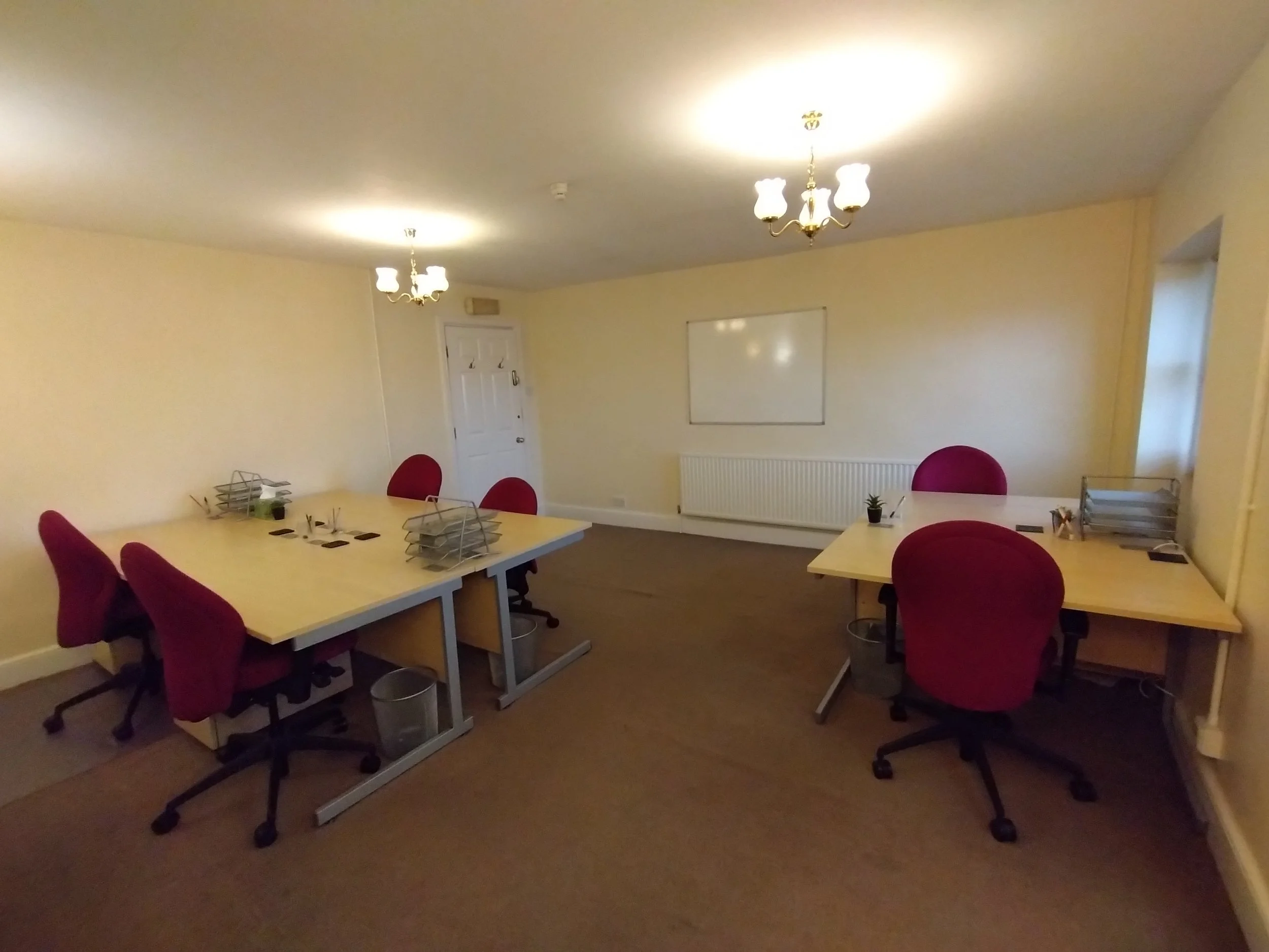 6 person office to rent at Langham House near Westgate Wakefield Train Station with ultrafast wifi and all inclusive rent.